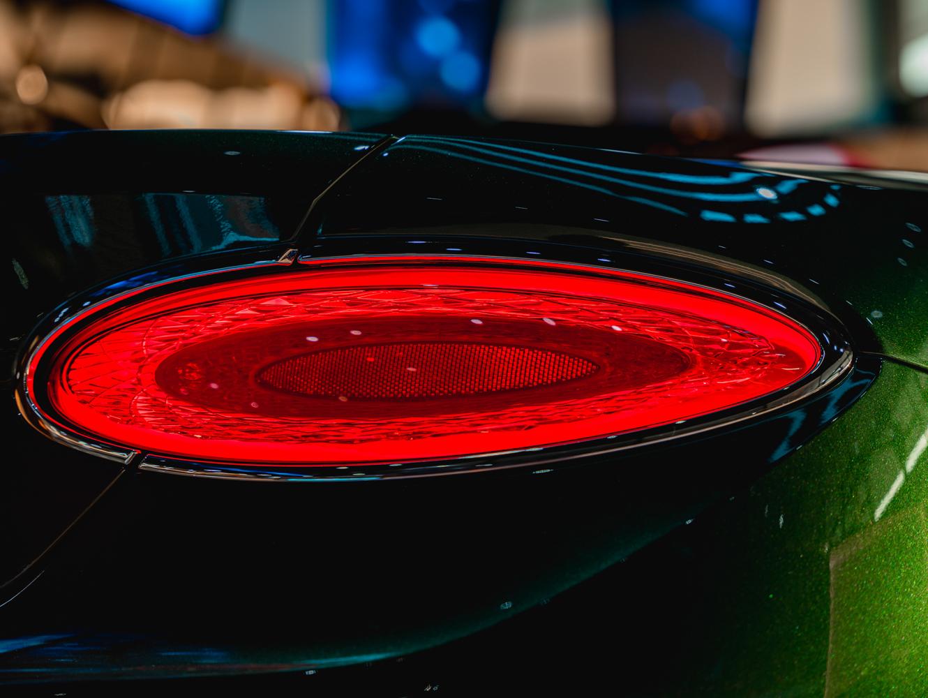 宾利 欧陆 绿色/红色 2020款 4.0T V8 GTC