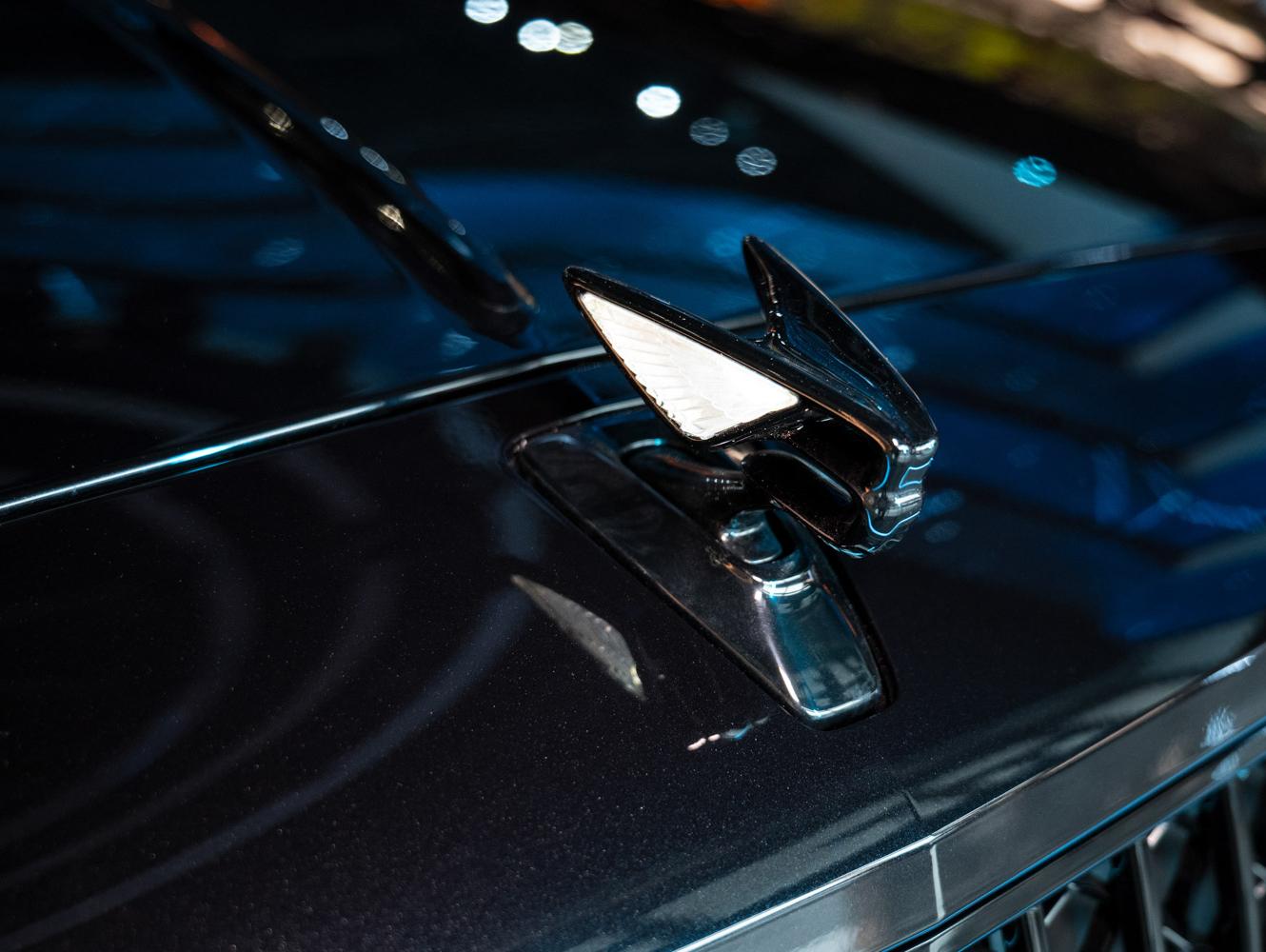 进口宾利 飞驰 黑色/棕色 21款 4.0T V8 首发限量版 欧规版