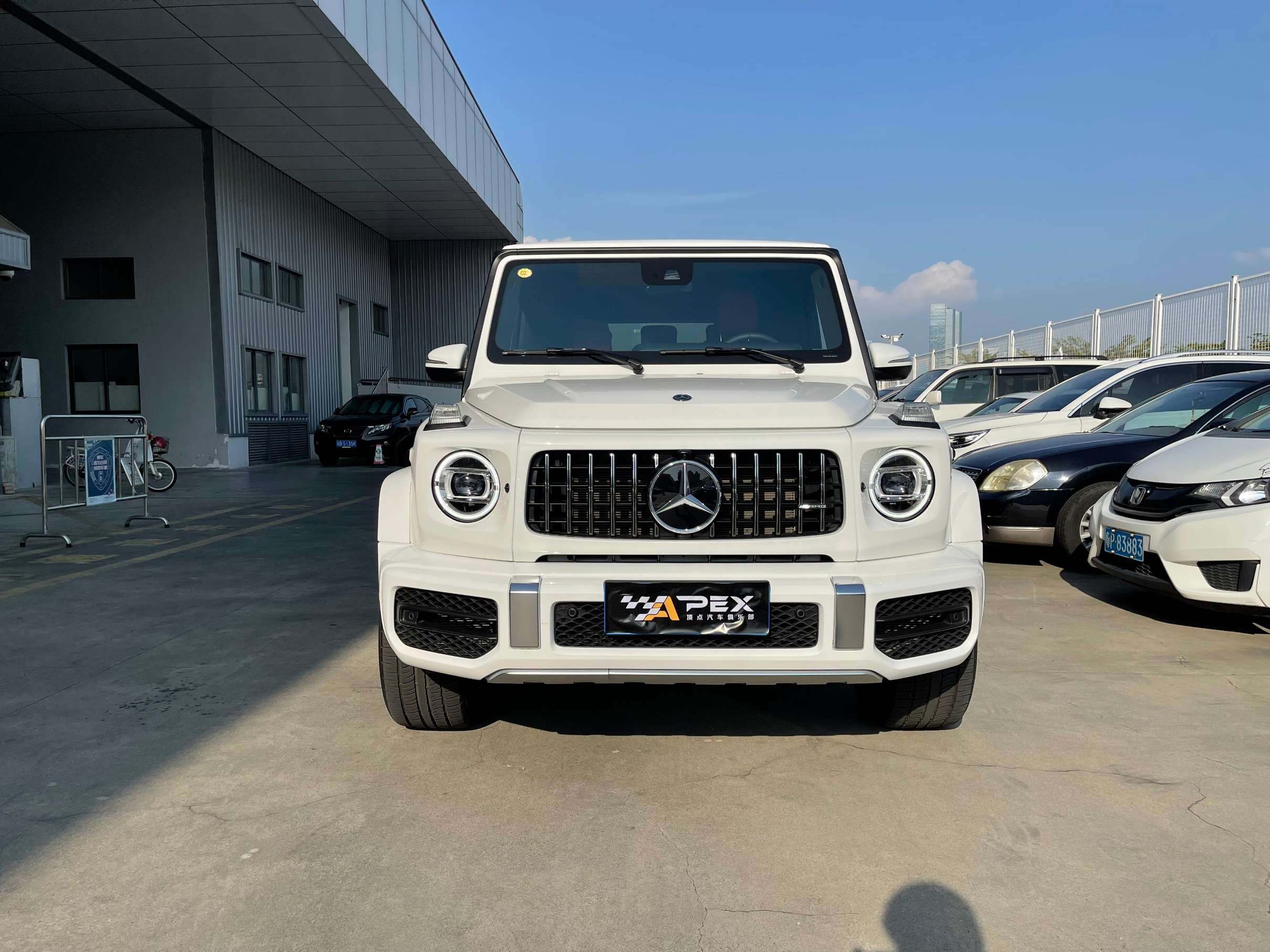 奔驰奔驰g级amg白色红色2020款amgg63