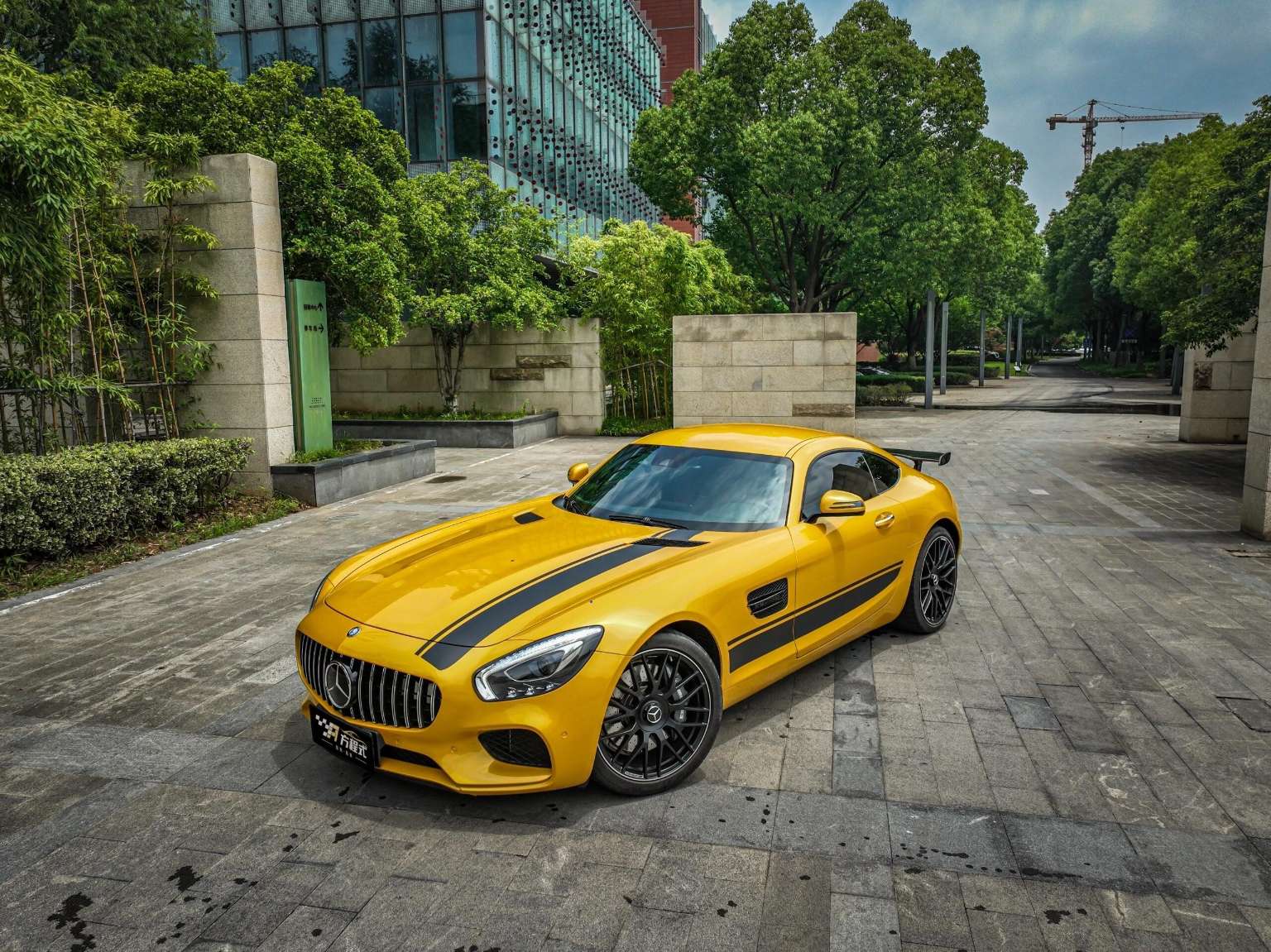 二手奔驰 AMG GT 流沙金/黑红 2016款