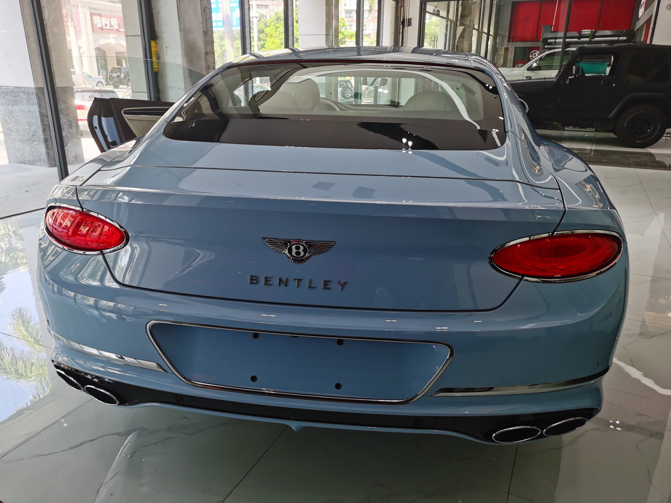 中规宾利 欧陆 蓝色/白色 2020款 4.0T GT V8