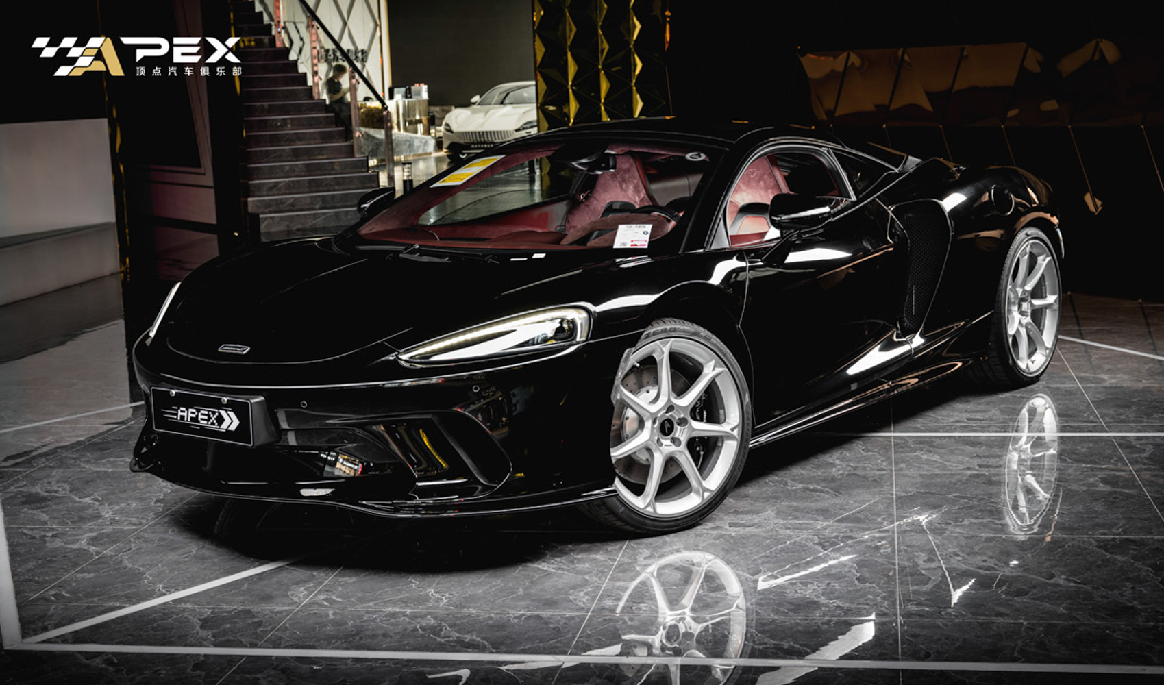 迈凯伦 迈凯伦GT 黑色/红色 2021款4.0T标准型