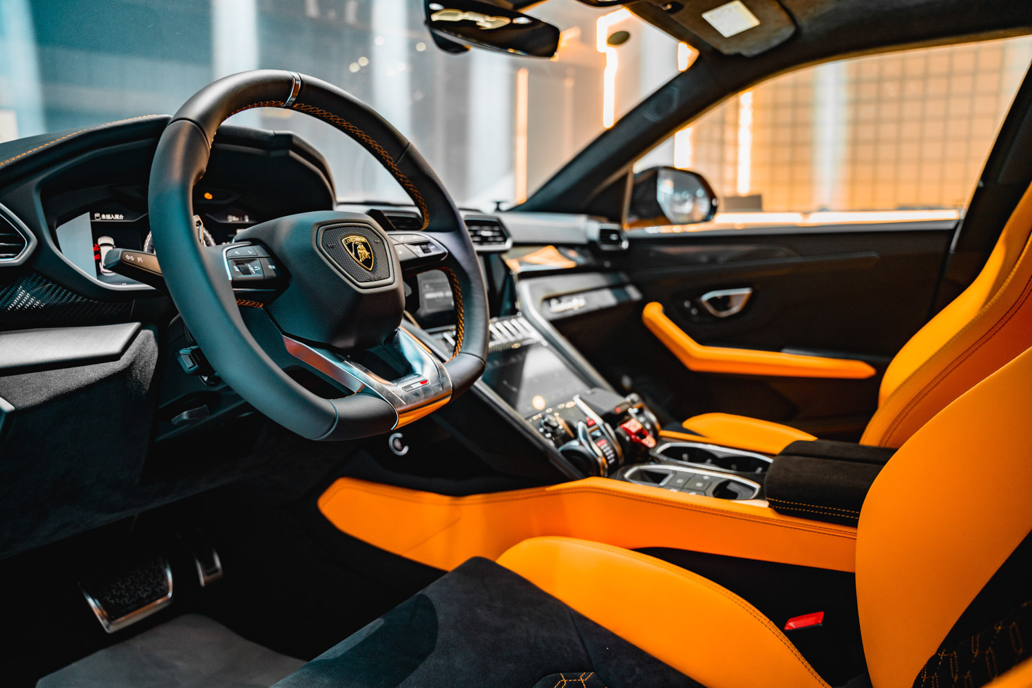 兰博基尼 Urus 橙色/黄色 2021款 4.0T V8