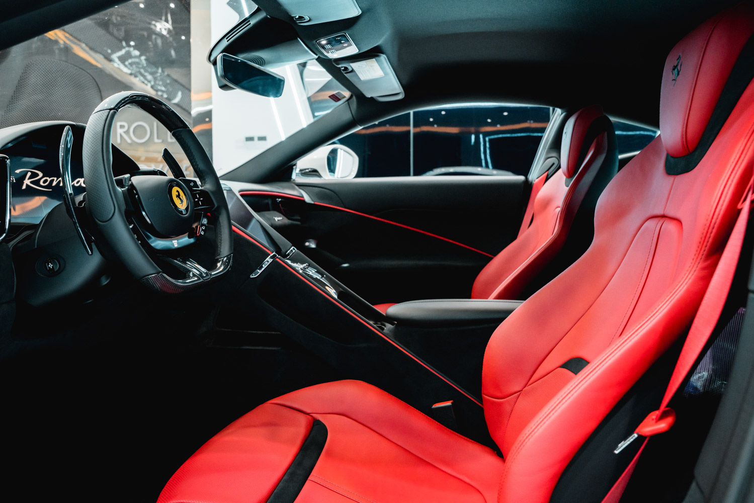 中规法拉利 Roma 白色/红色 2020款 3.9T V8