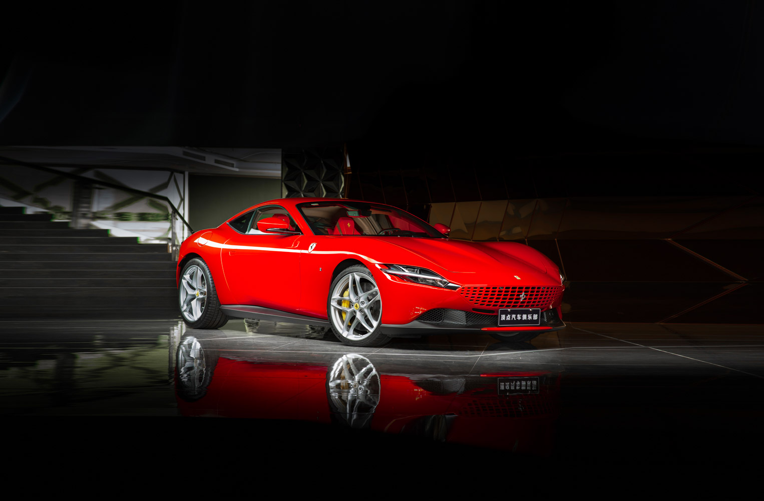 中规法拉利 Roma 红色/红色 2020款 3.9T V8
