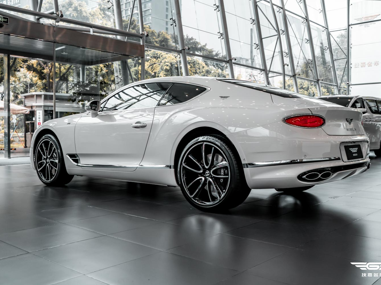 中规宾利 欧陆GT 白色/红色 2020款 4.0T GT V8