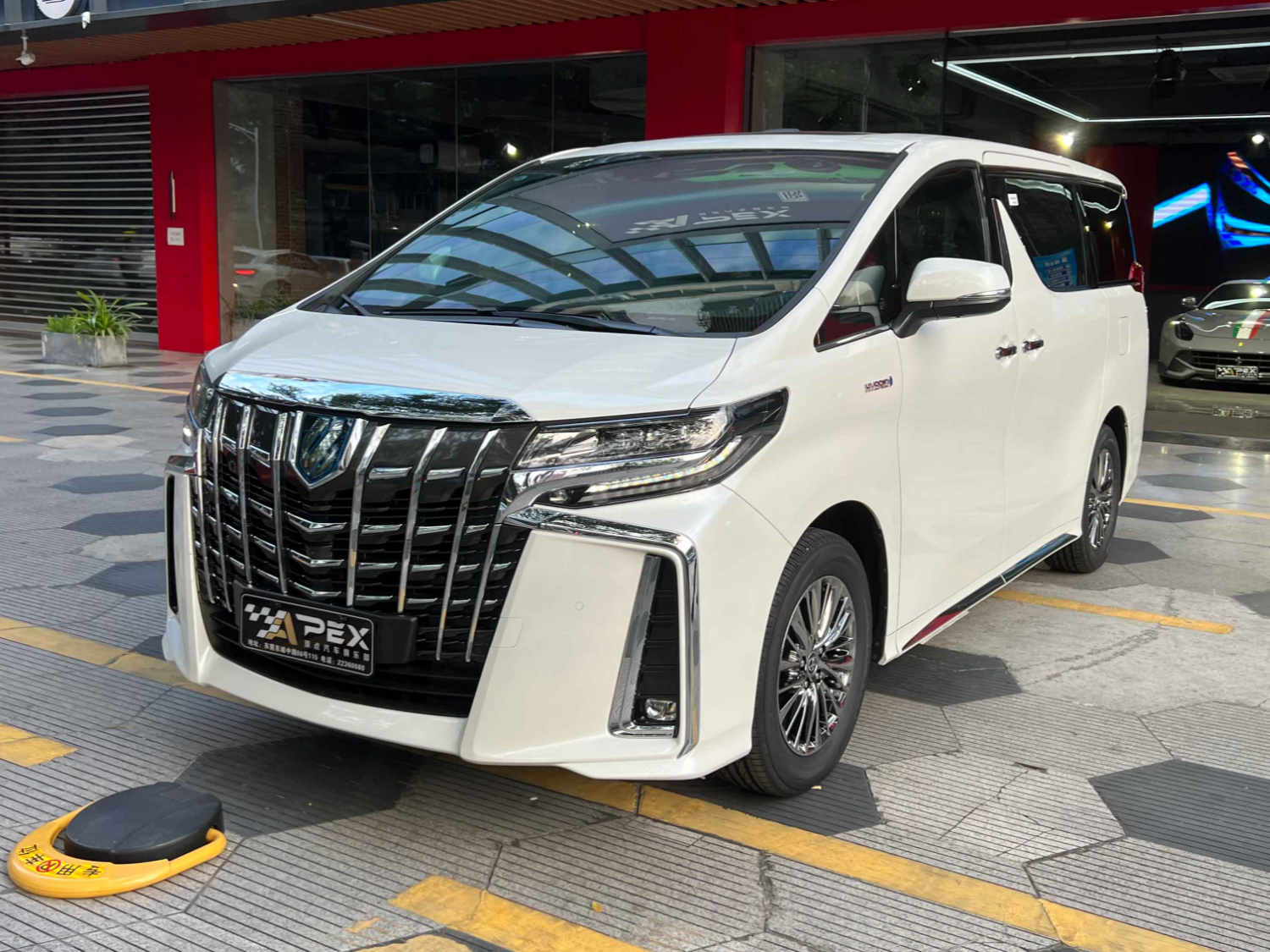 中规丰田 埃尔法 白色/黑色 2021款 双擎 2.5L 臻享版