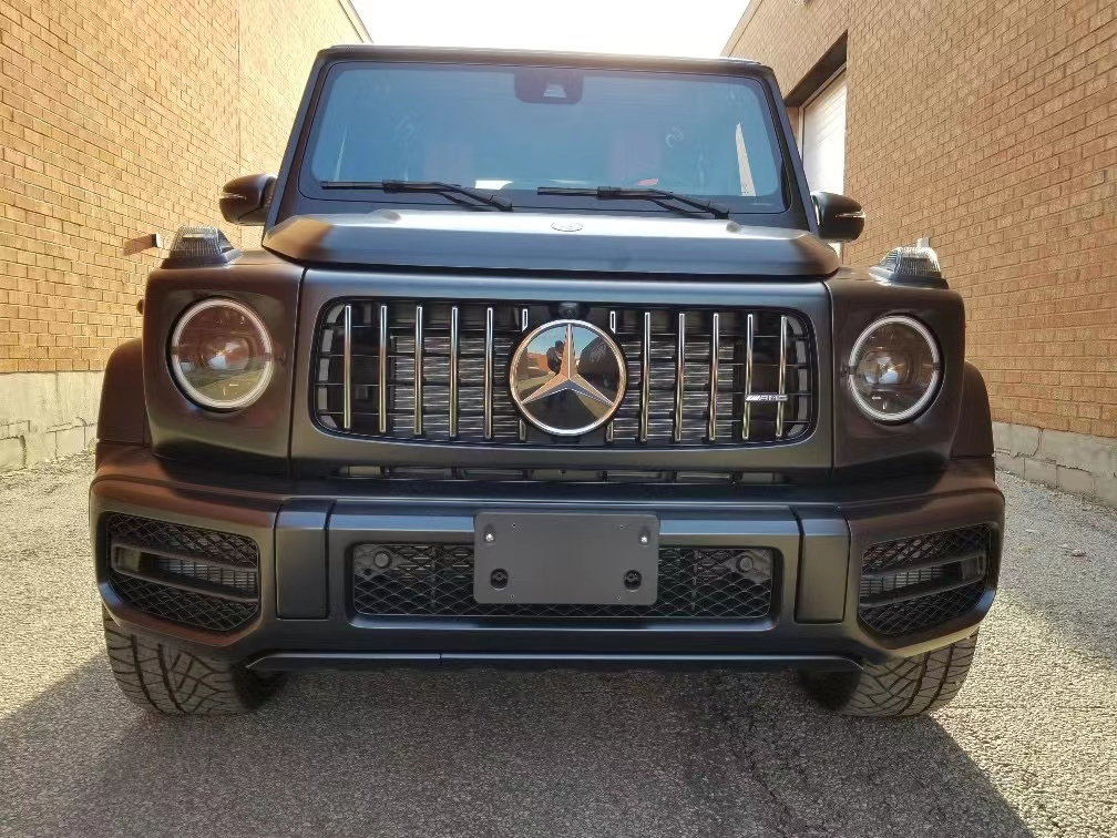 奔驰 奔驰G级AMG 黑色/红色 G63 21款 4.0T V8 加规版