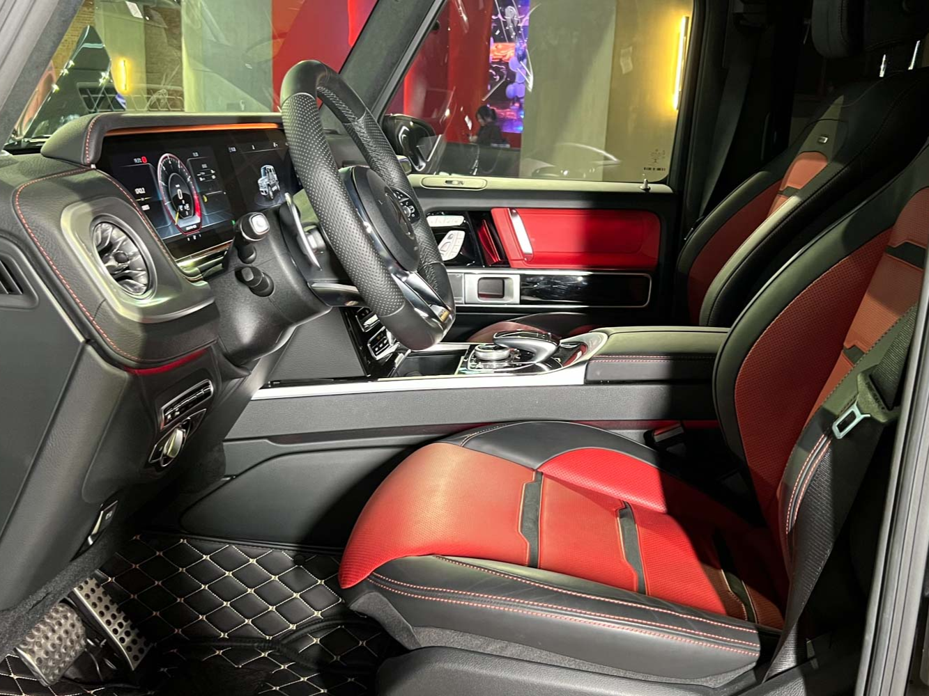 二手奔驰 奔驰G级AMG 黑色/红色 2019款 AMG G 63