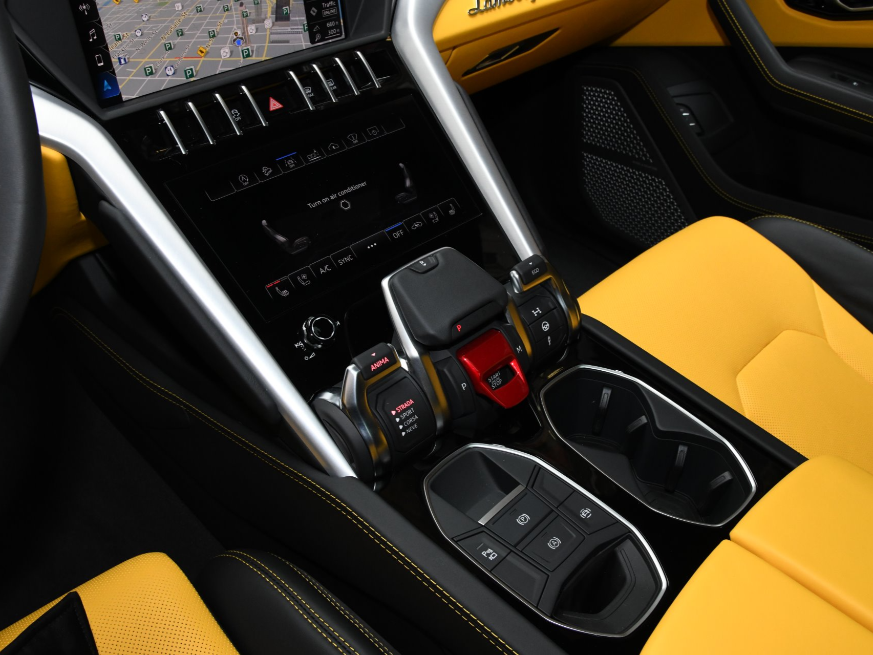 兰博基尼 Urus 黄色/黄黑 2021款 4.0T V8