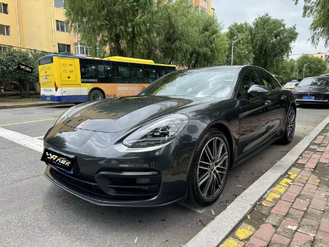 二手保时捷 Panamera 灰色/红色 2021款 Panamera 2.9T