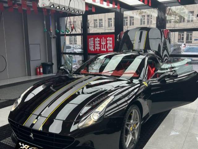 二手法拉利 California T 黑色/红色 2015款 3.9T 标准型