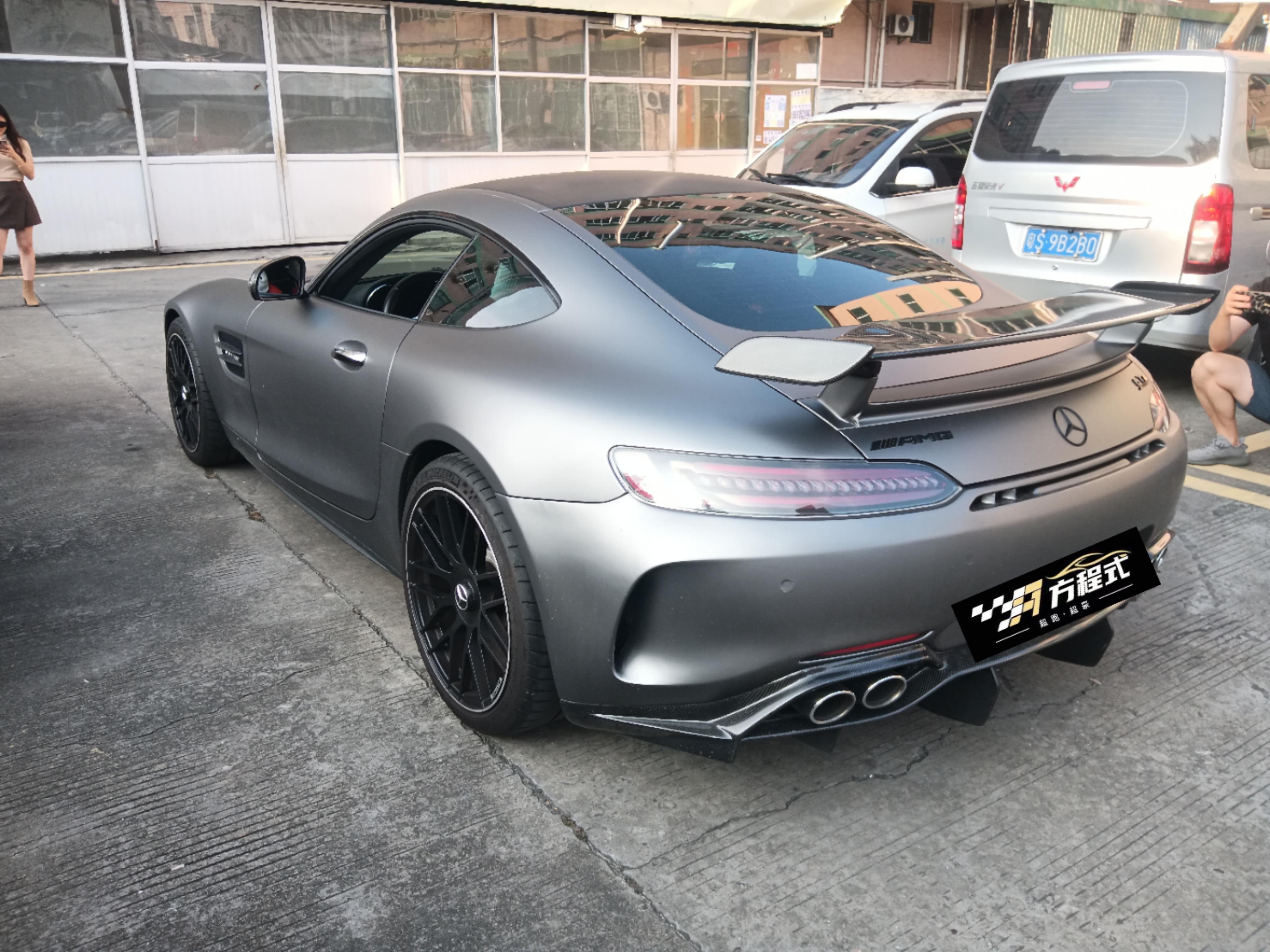 二手奔驰 AMG GT 灰色/红色 AMG GT 2019款 4.0T2019款 4.0T 中规版