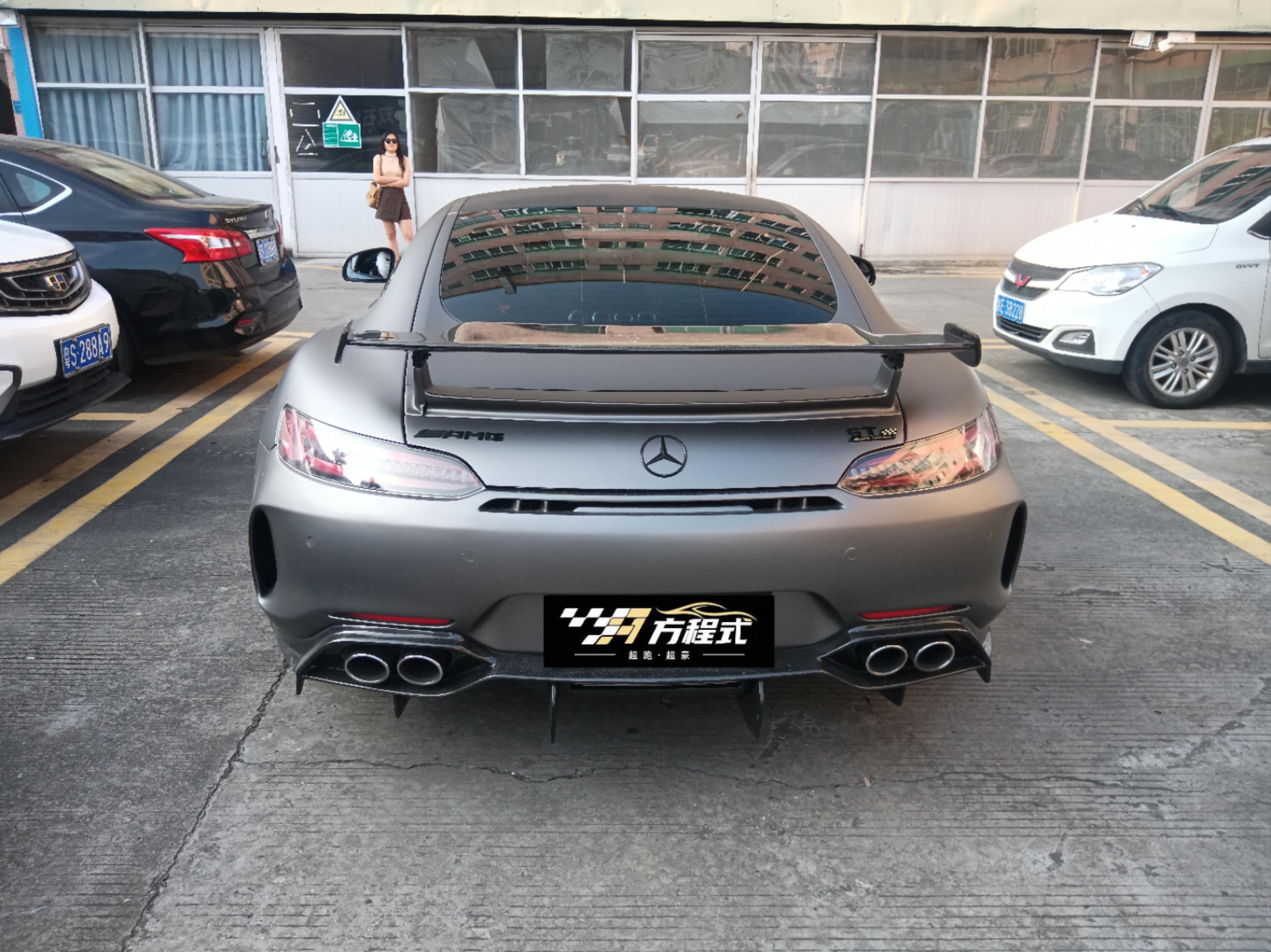 二手奔驰 AMG GT 灰色/红色 AMG GT 2019款 4.0T2019款 4.0T 中规版