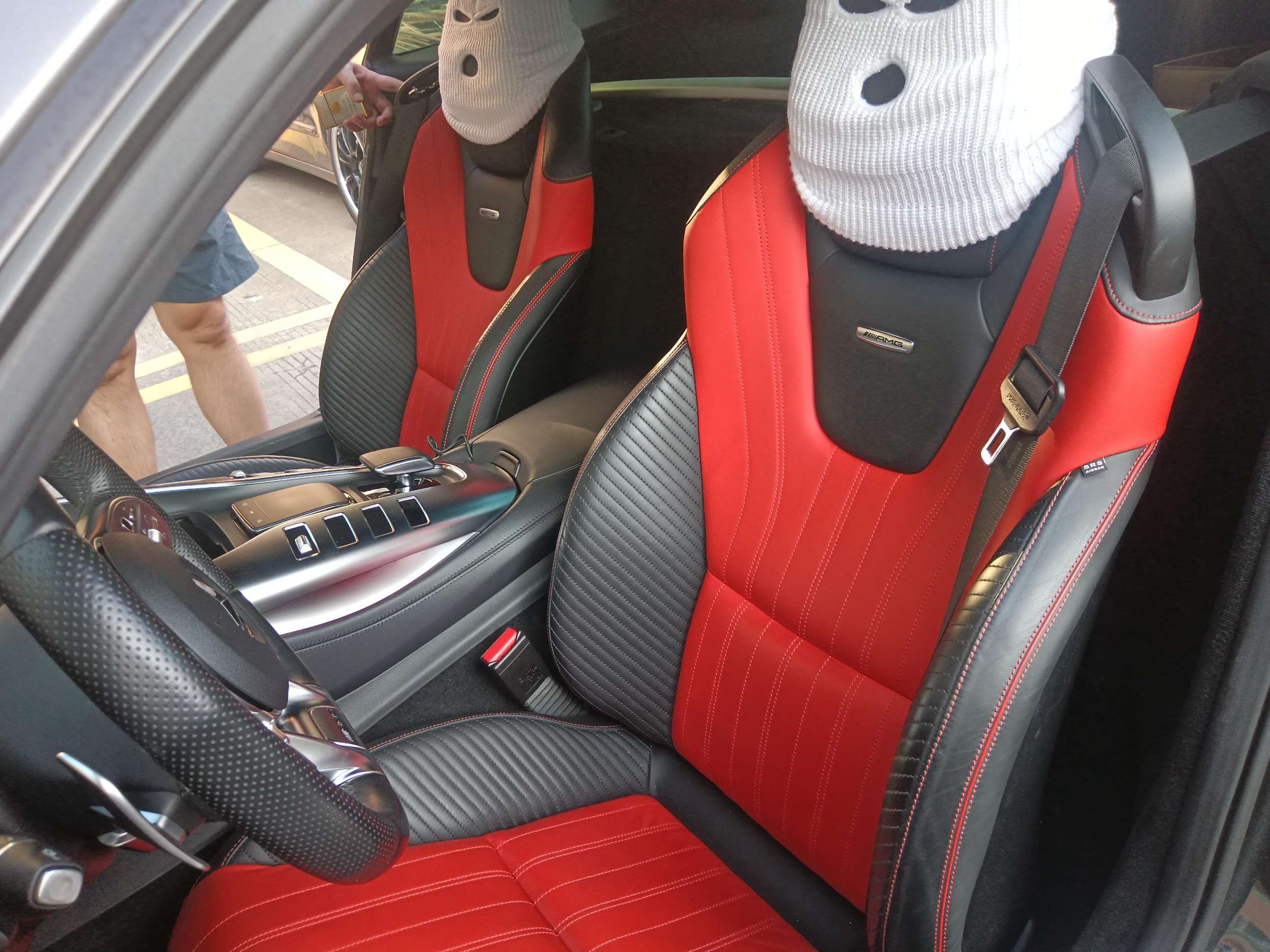 二手奔驰 AMG GT 灰色/红色 AMG GT 2019款 4.0T2019款 4.0T 中规版