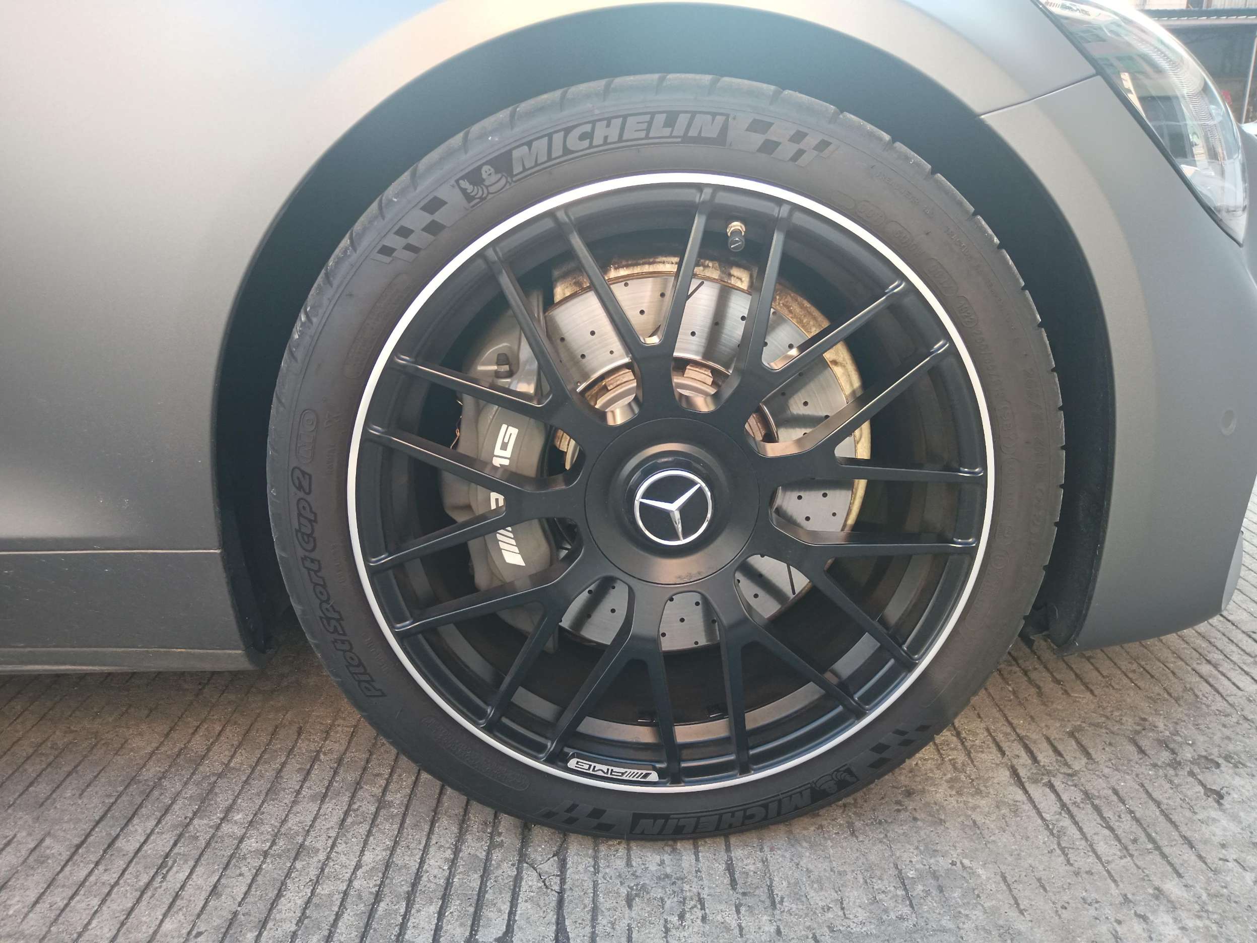 二手奔驰 AMG GT 灰色/红色 AMG GT 2019款 4.0T2019款 4.0T 中规版