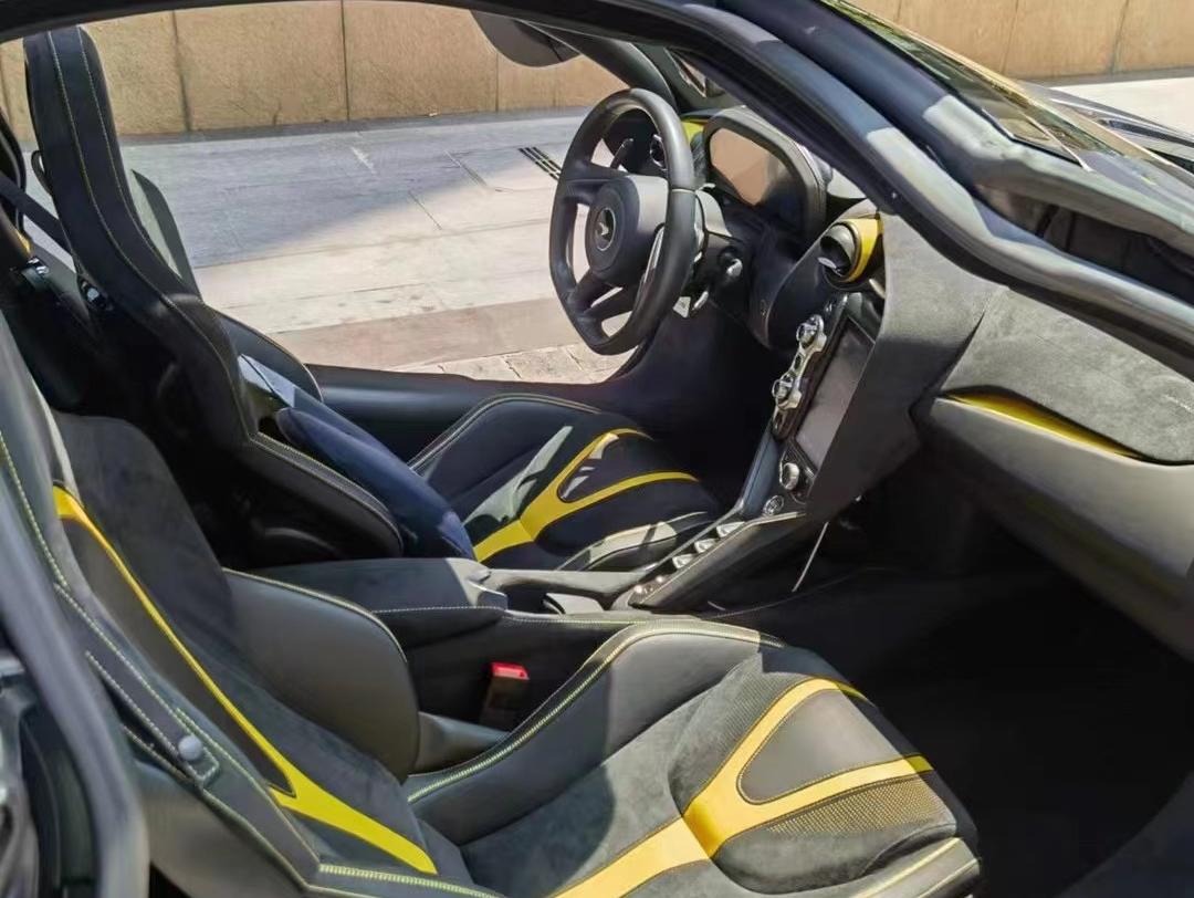 二手迈凯伦 720S 灰色/黑黄双拼 2017款 4.0T Coupe
