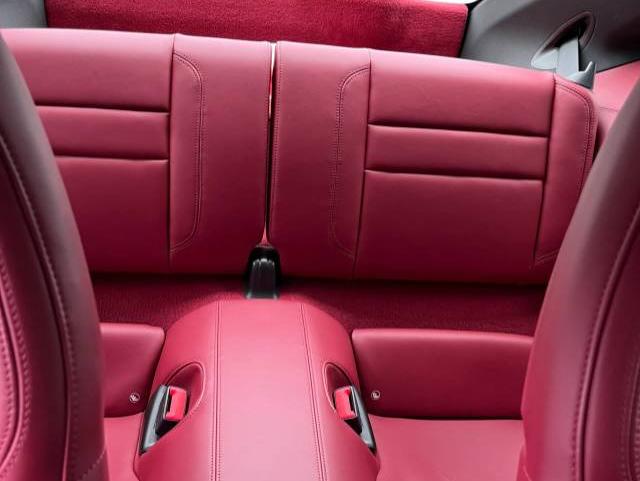二手保时捷 911 砂金石绿/波尔多红 2020款 Carrera 3.0T