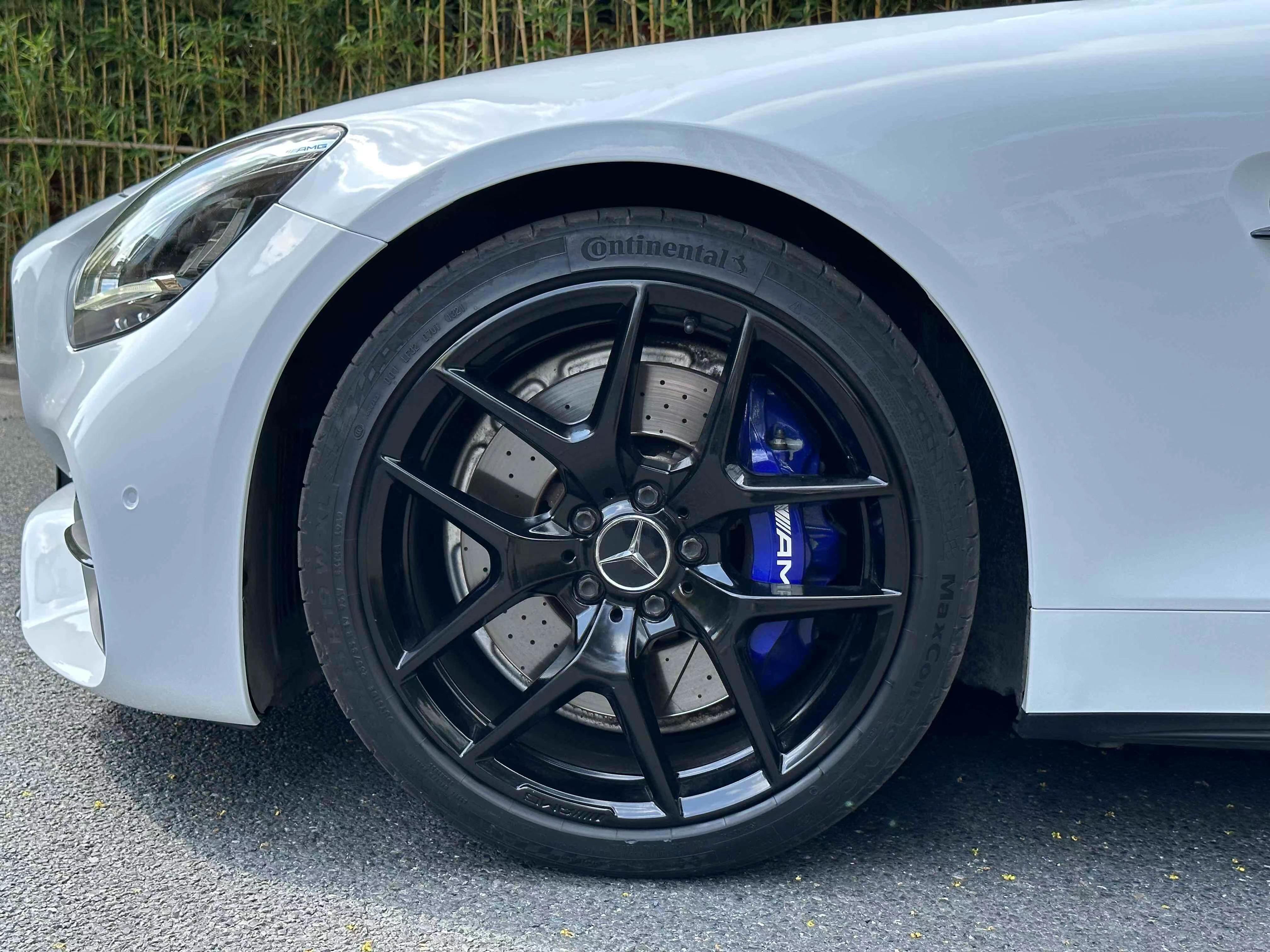 二手奔驰 AMG GT 银灰色/棕色 2019款