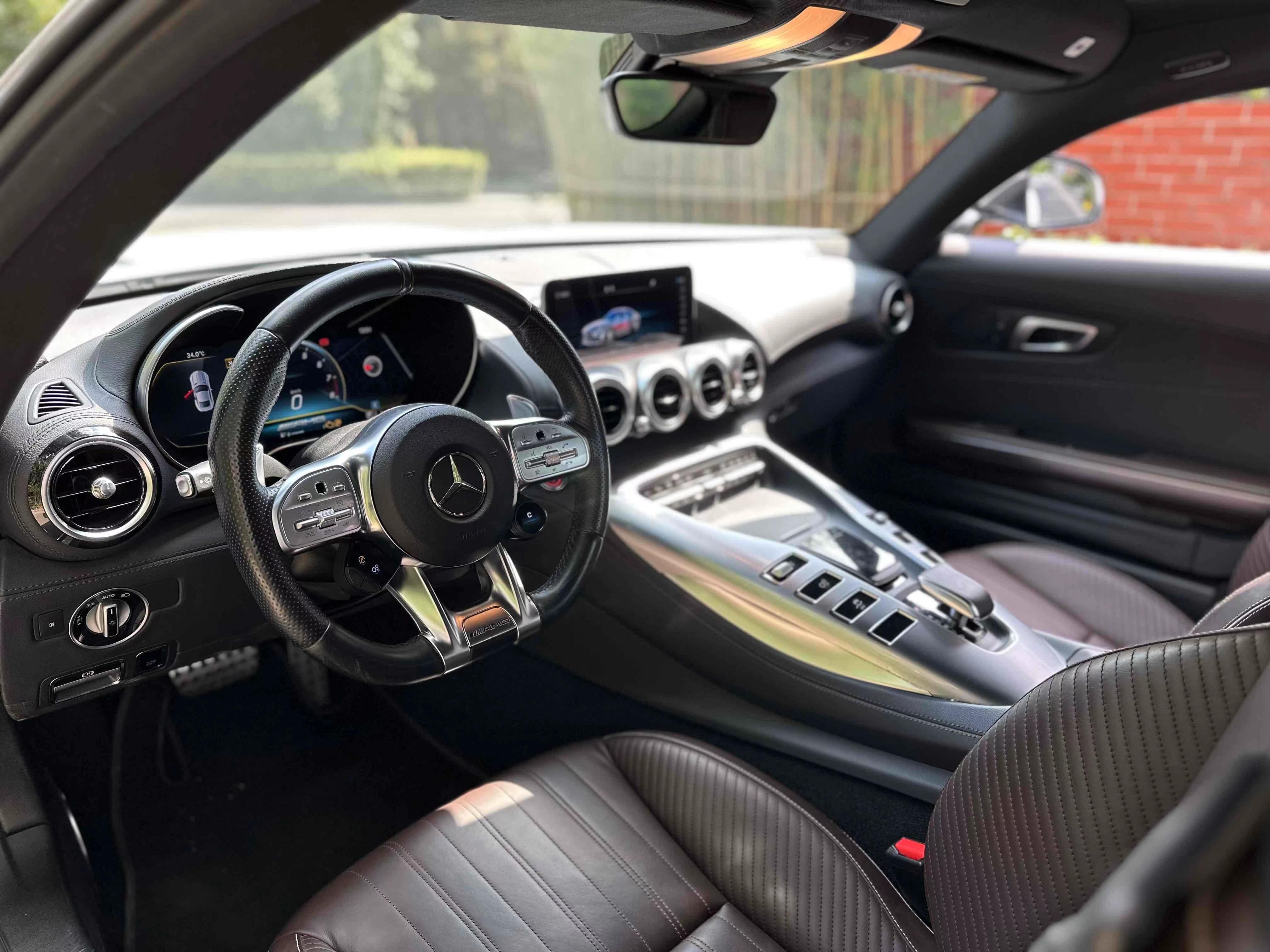 二手奔驰 AMG GT 银灰色/棕色 2019款