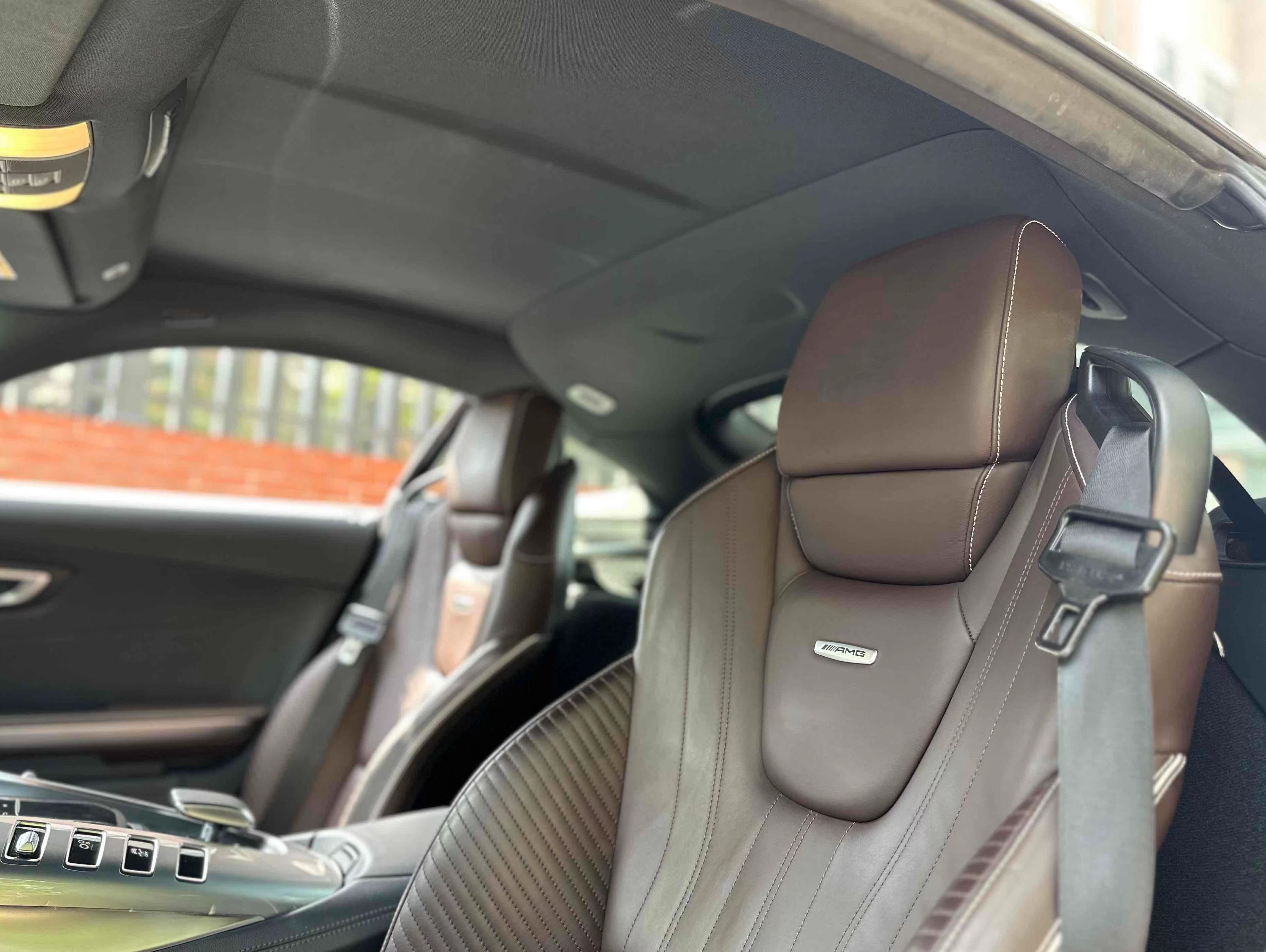 二手奔驰 AMG GT 银灰色/棕色 2019款