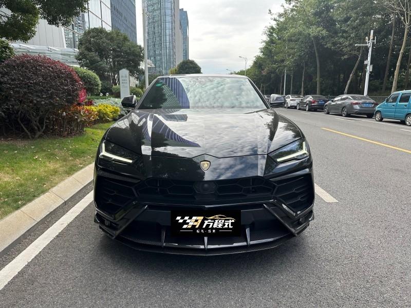 二手兰博基尼 Urus 黑色/黑色 兰博基尼 Urus 2020款 4.0T2020款 4.0T 中规版