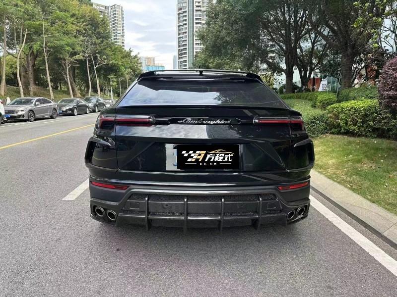 二手兰博基尼 Urus 黑色/黑色 兰博基尼 Urus 2020款 4.0T2020款 4.0T 中规版