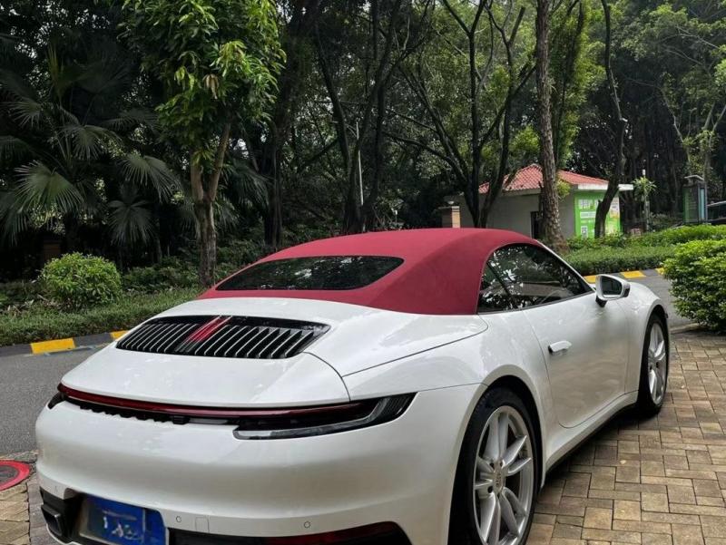 二手保时捷 911 白色/红色 4 Cabriolet 2021款 3.0T2021款 3.0T 中规版