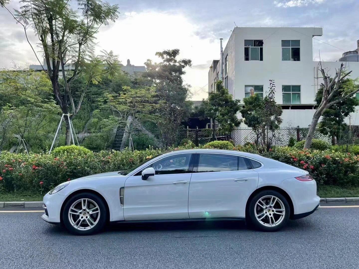 二手保时捷 Panamera 白色/红色 2022款 2.9T