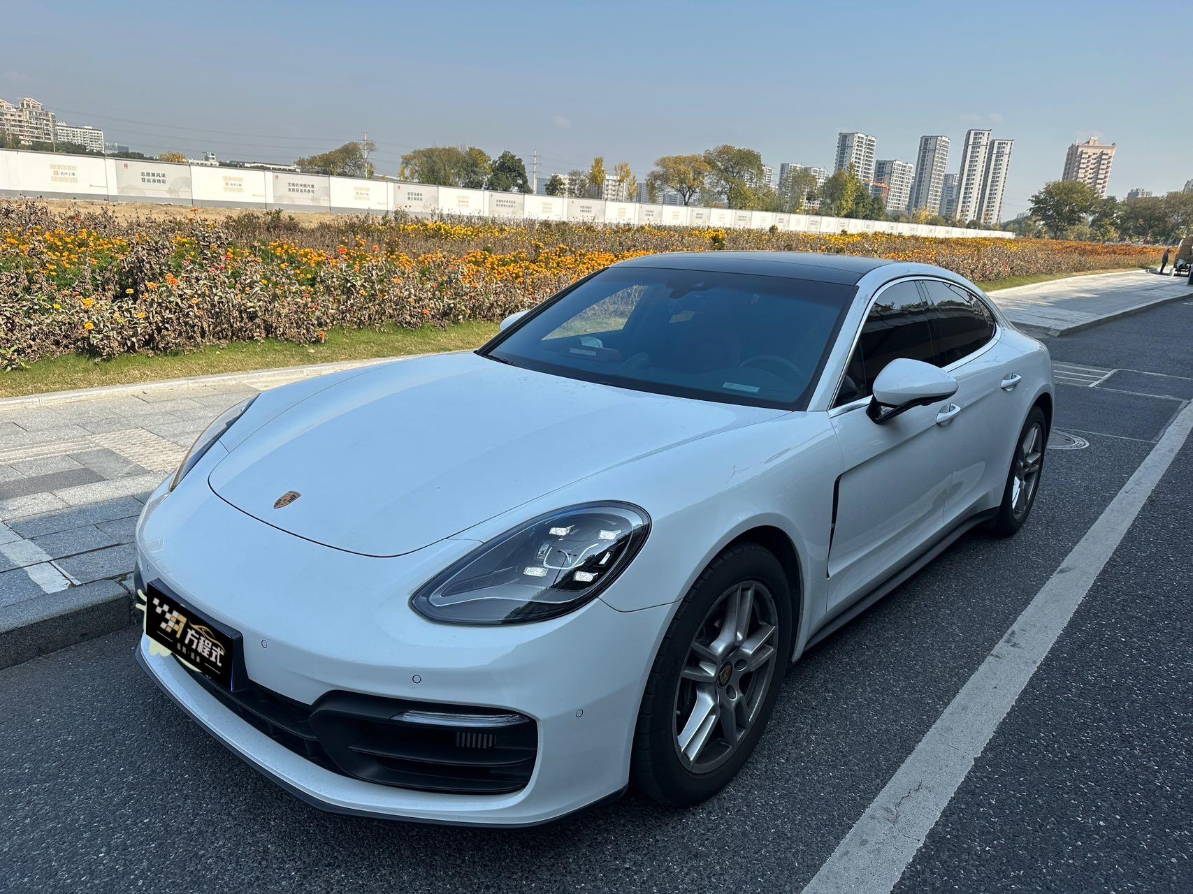 二手保时捷 Panamera 白色/红色 2022款 2.9T