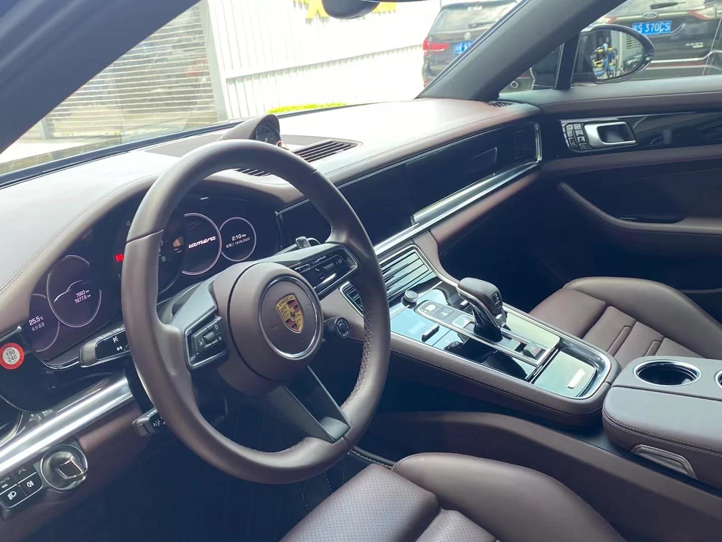 二手保时捷 Panamera 灰色/玛莎拉红 2023款 2.9T