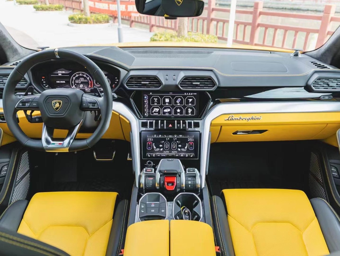 二手兰博基尼 Urus 黄色/黑黄 2021款 4.0T V8