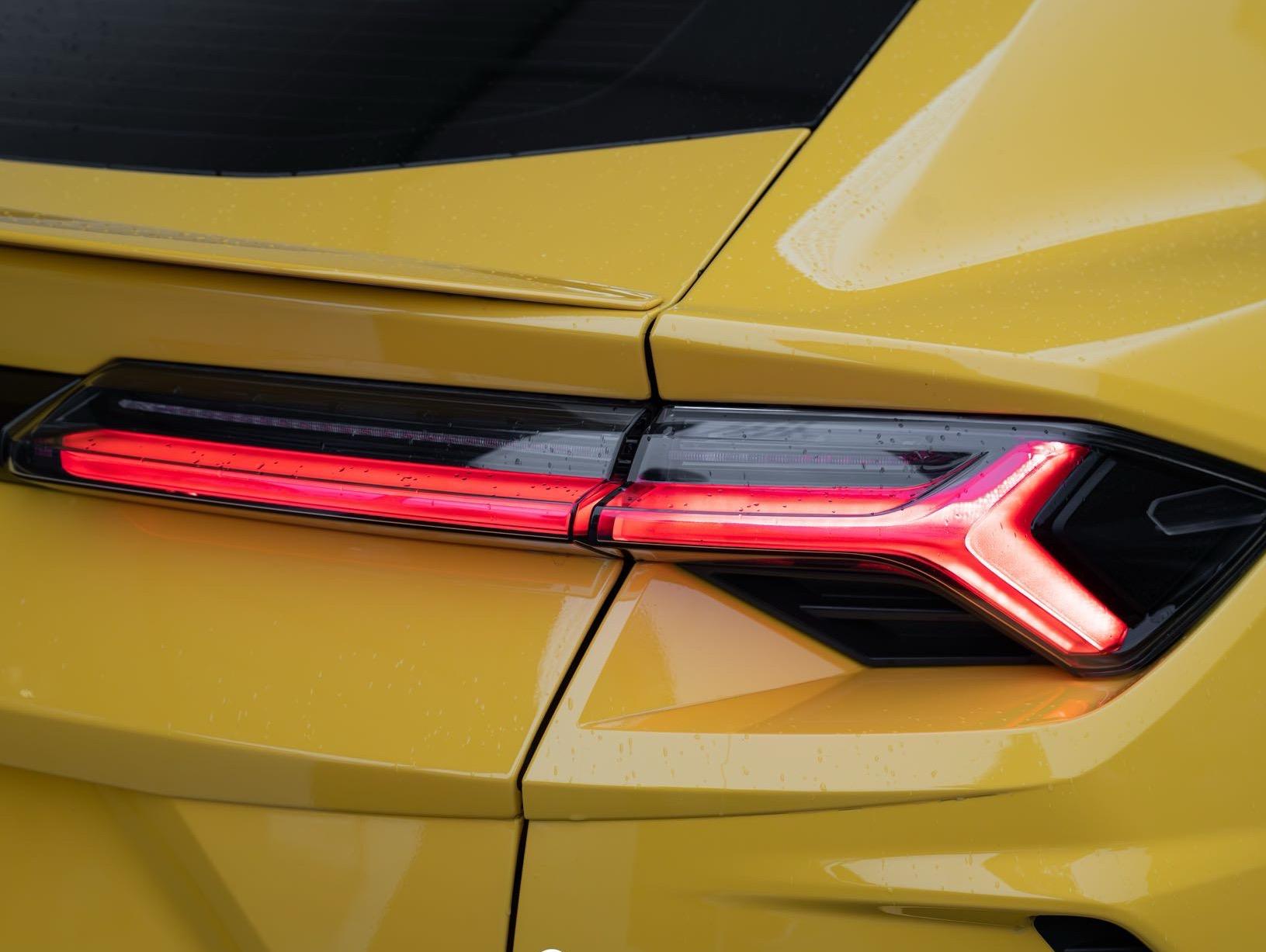 二手兰博基尼 Urus 黄色/黑黄 2021款 4.0T V8