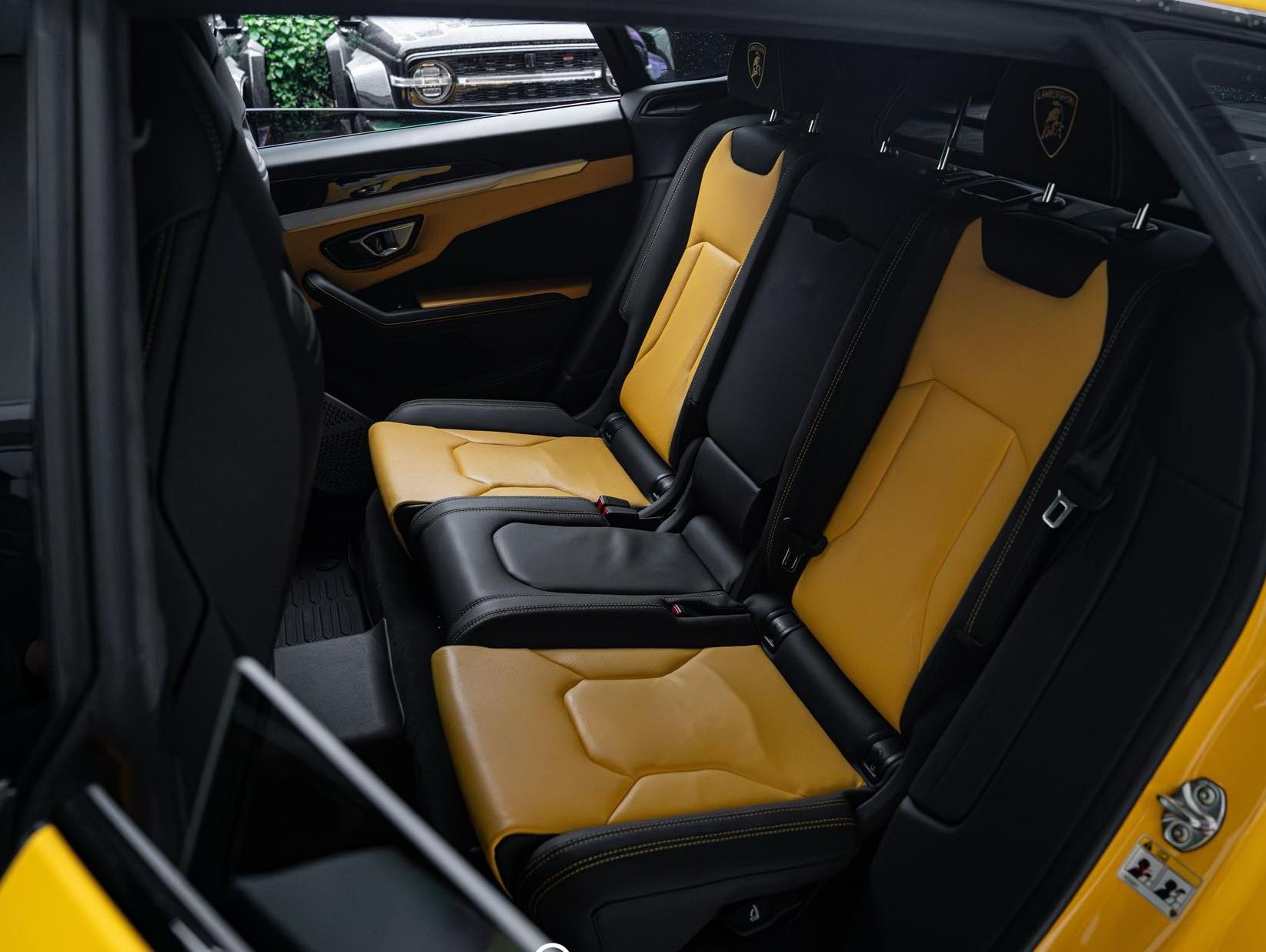二手兰博基尼 Urus 黄色/黑黄 2021款 4.0T V8