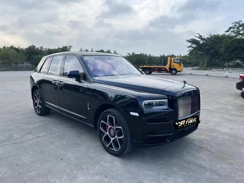 二手劳斯莱斯 库里南 黑色/锻造黄 Black Badge 2024款 6.7L中规版