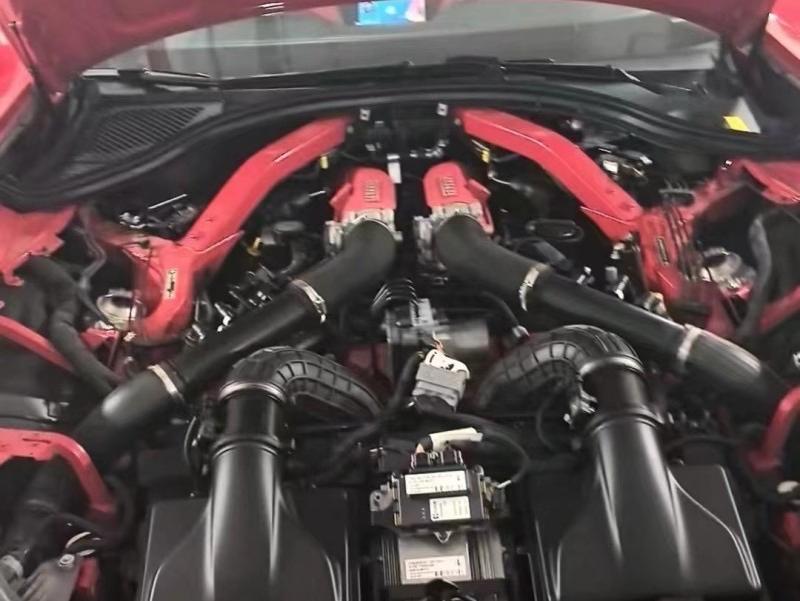二手法拉利 Roma 红色/红色 2020款 3.9T V8
