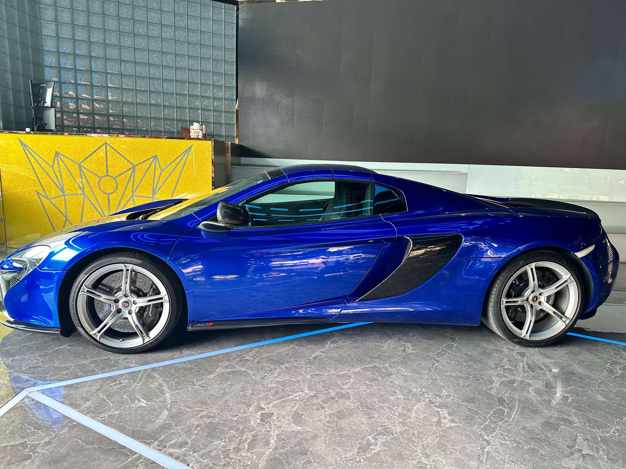 二手迈凯伦 650S 银色/黑色 2014款 3.8T Spider