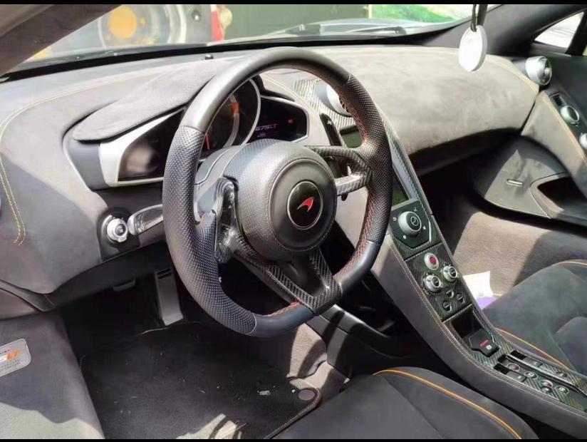 二手迈凯伦 650S 银色/黑色 2014款 3.8T Spider