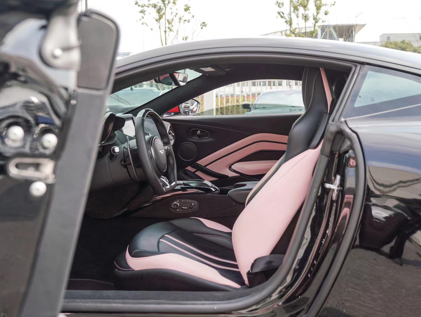 二手阿斯顿·马丁 V8 Vantage 黑色/黑色 2018款 4.0T V8 Coupe