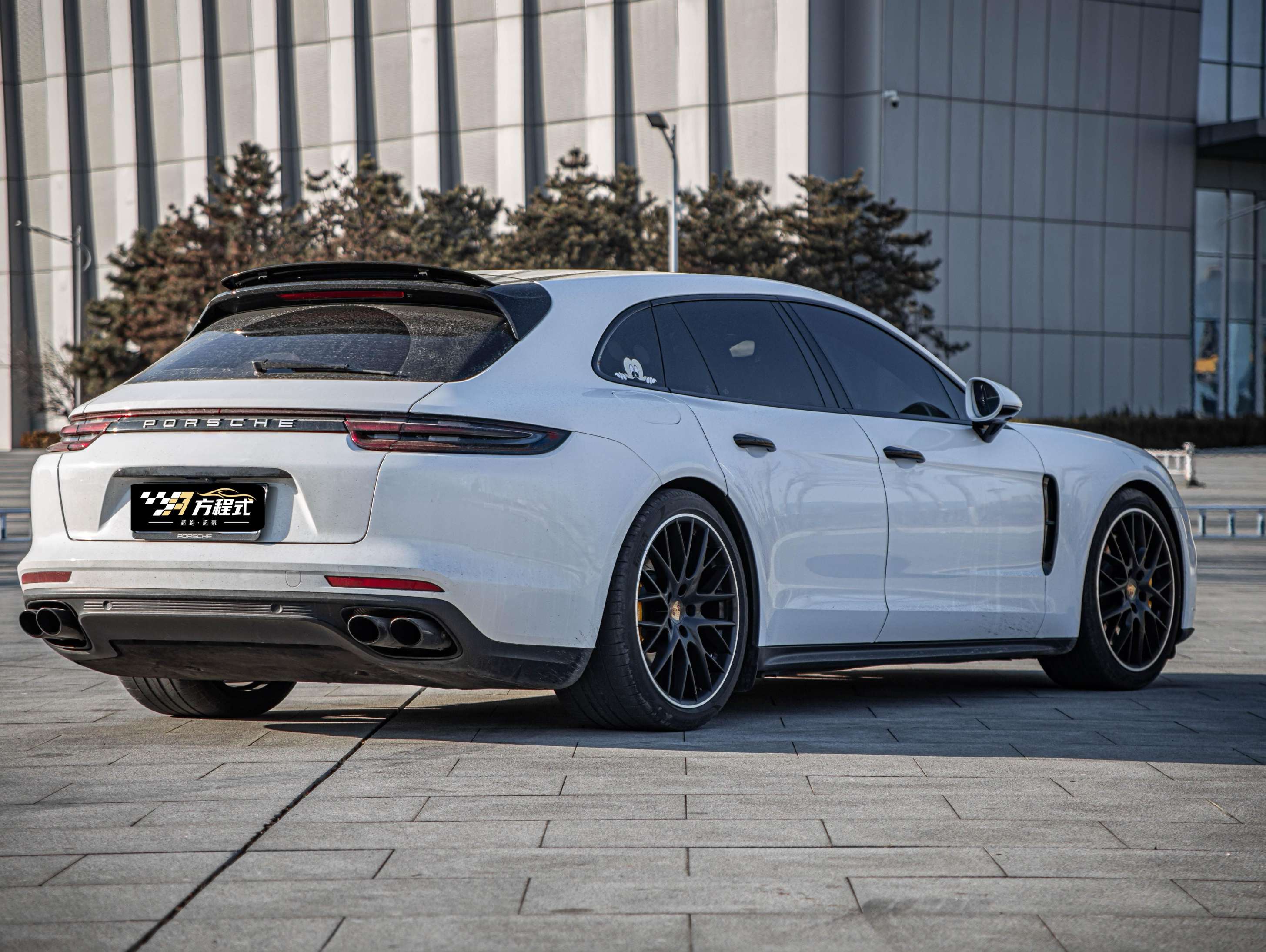 二手保时捷 Panamera 深宝石蓝/波尔多红 2019款 四驱 猎装版 2.9T