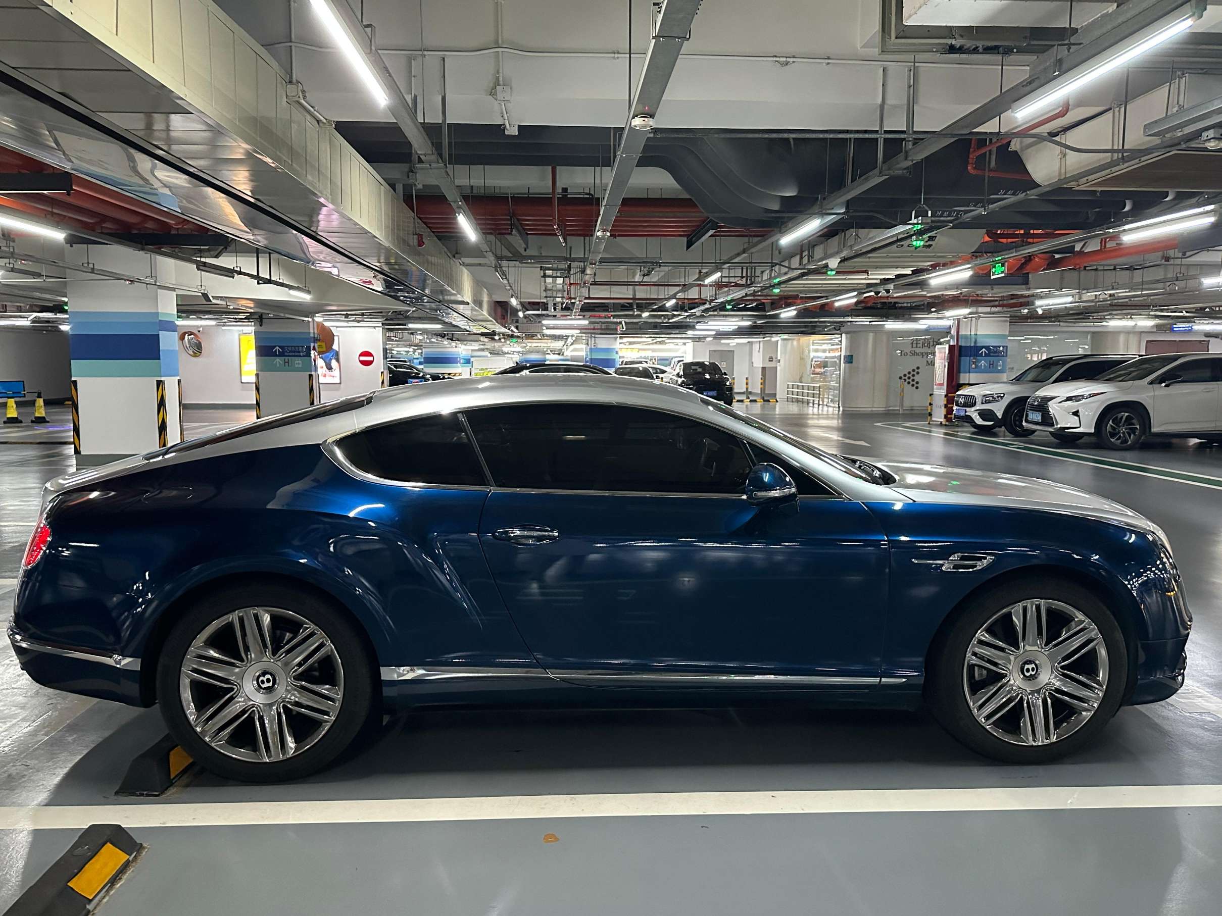 二手宾利 欧陆GT 黑色/棕色 2017款 4.0T GT V8 S 标准版