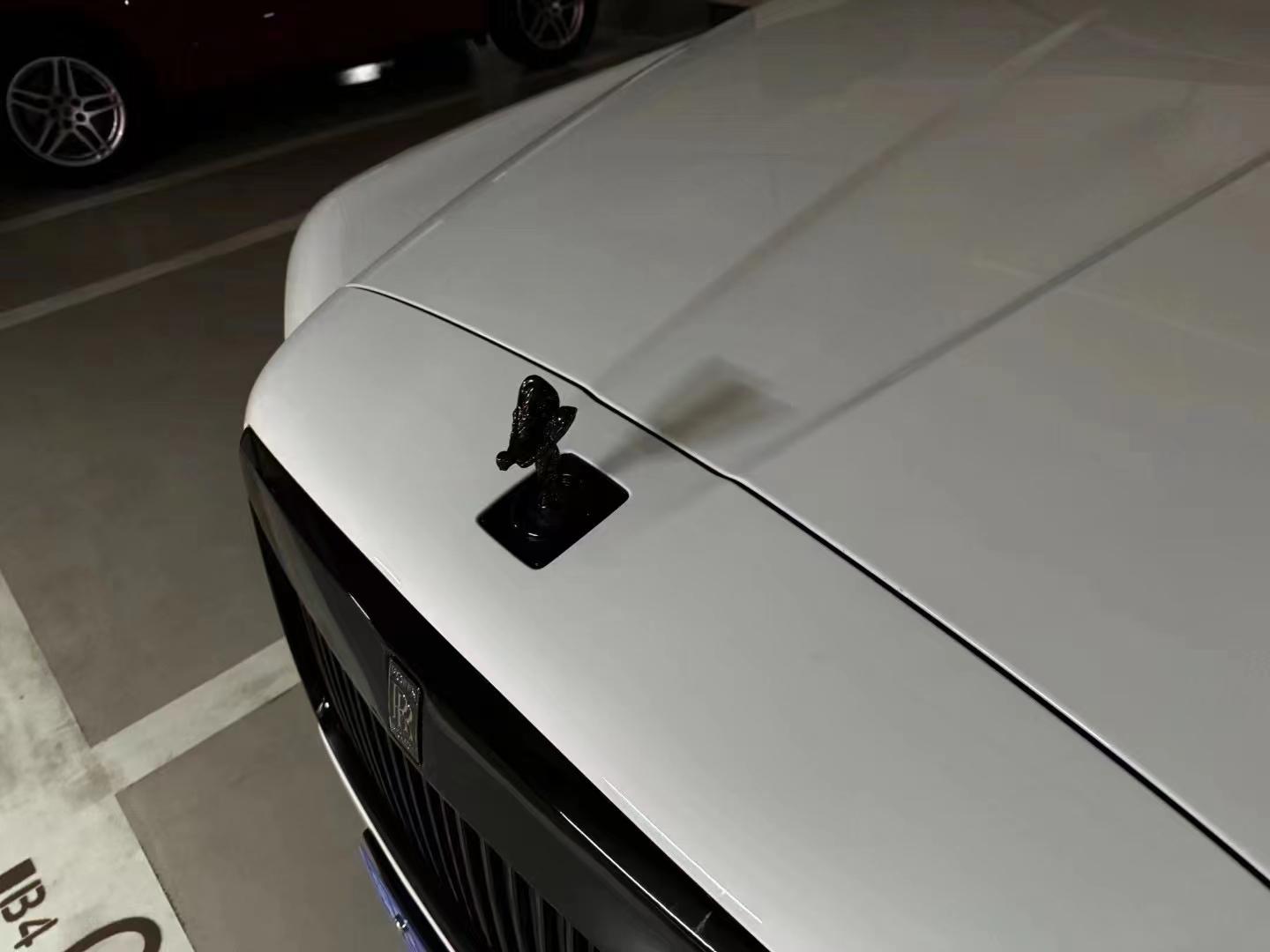 二手劳斯莱斯 库里南 白色/松石绿/米双拼 2020款Black Badge