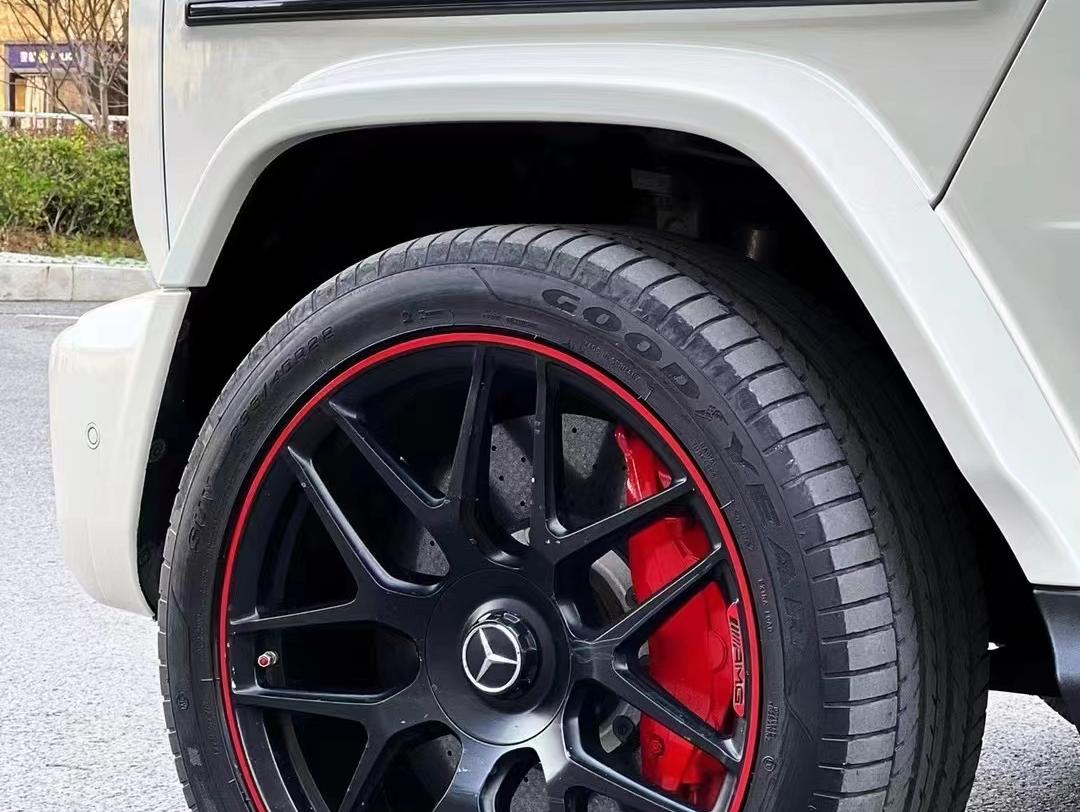 二手奔驰 G级AMG 白色/黑红双拼带缝线 2019款 改款 AMG G 63 先型特别版