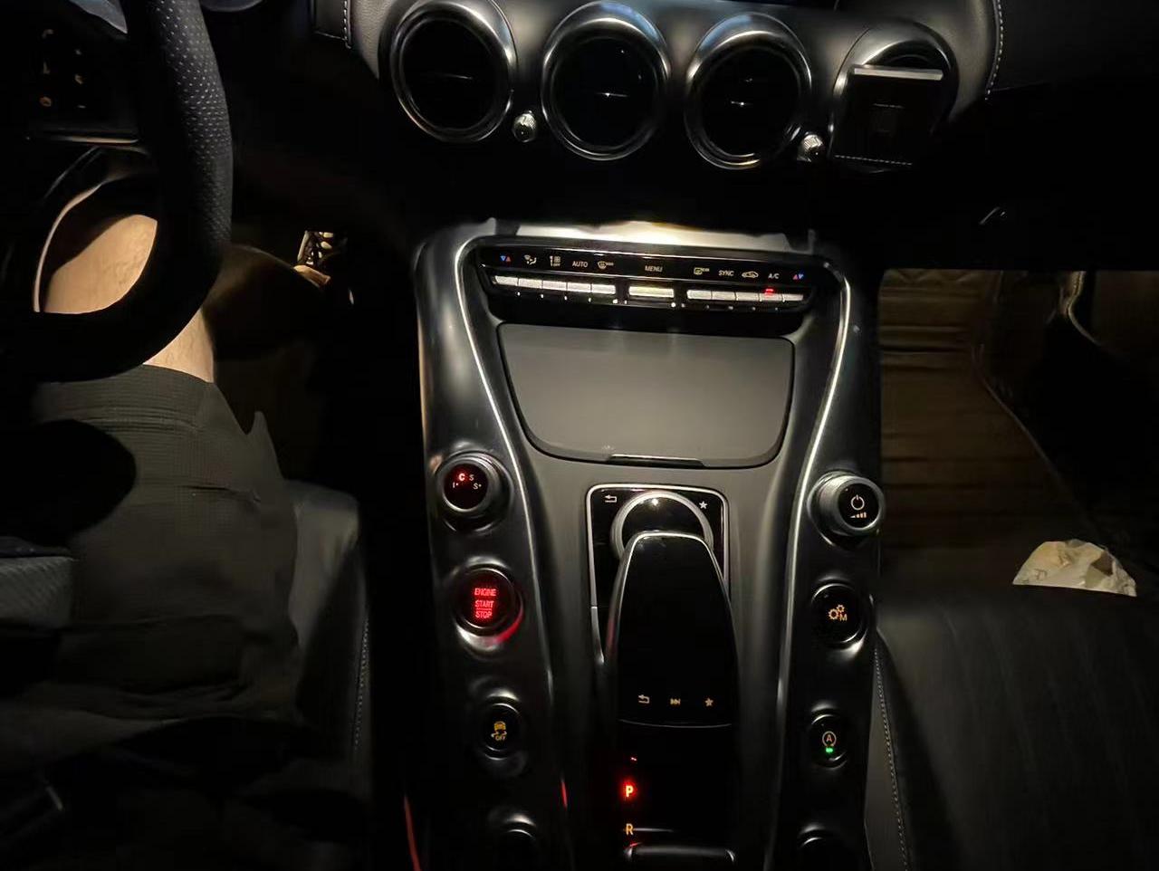 二手奔驰 AMG GT 银灰色/黑色 2017款