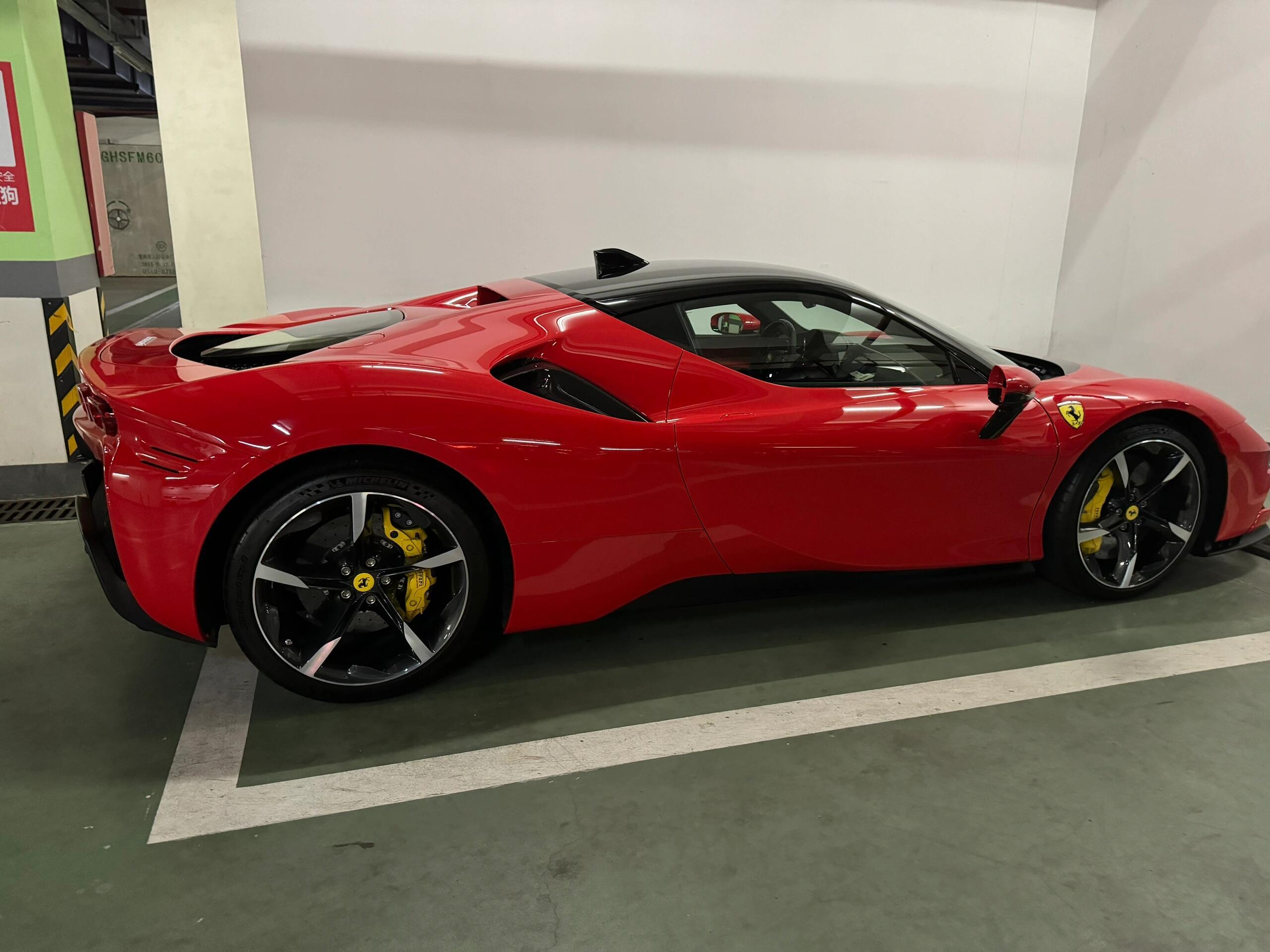 二手法拉利 SF90 红色/红色 2020款 3.9T V8 Stradale