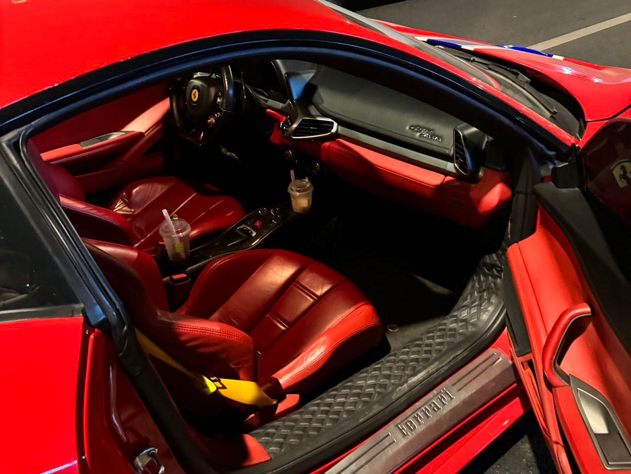 二手法拉利 458 红色/红色 2011款 4.5L Italia