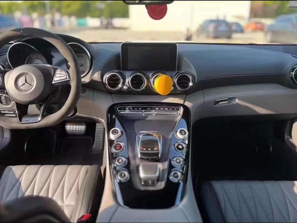 二手奔驰 AMG GT 白色/黑色 2018款 GT C 中国特别版
