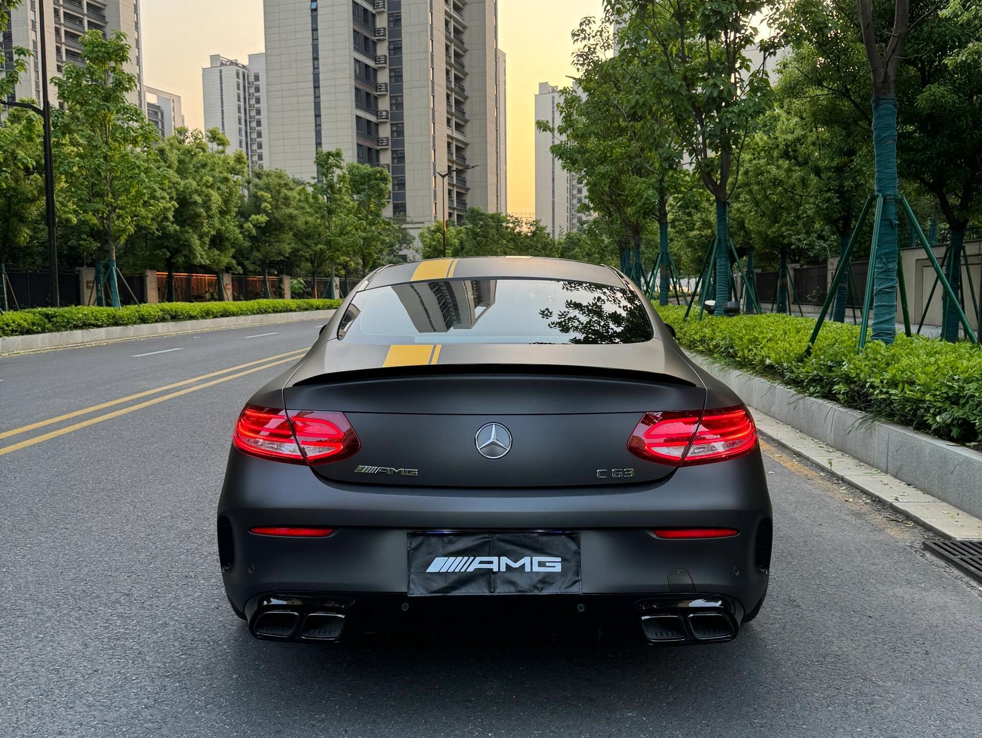 二手奔驰 AMG 灰色/黑色 2016款 C63 Coupe