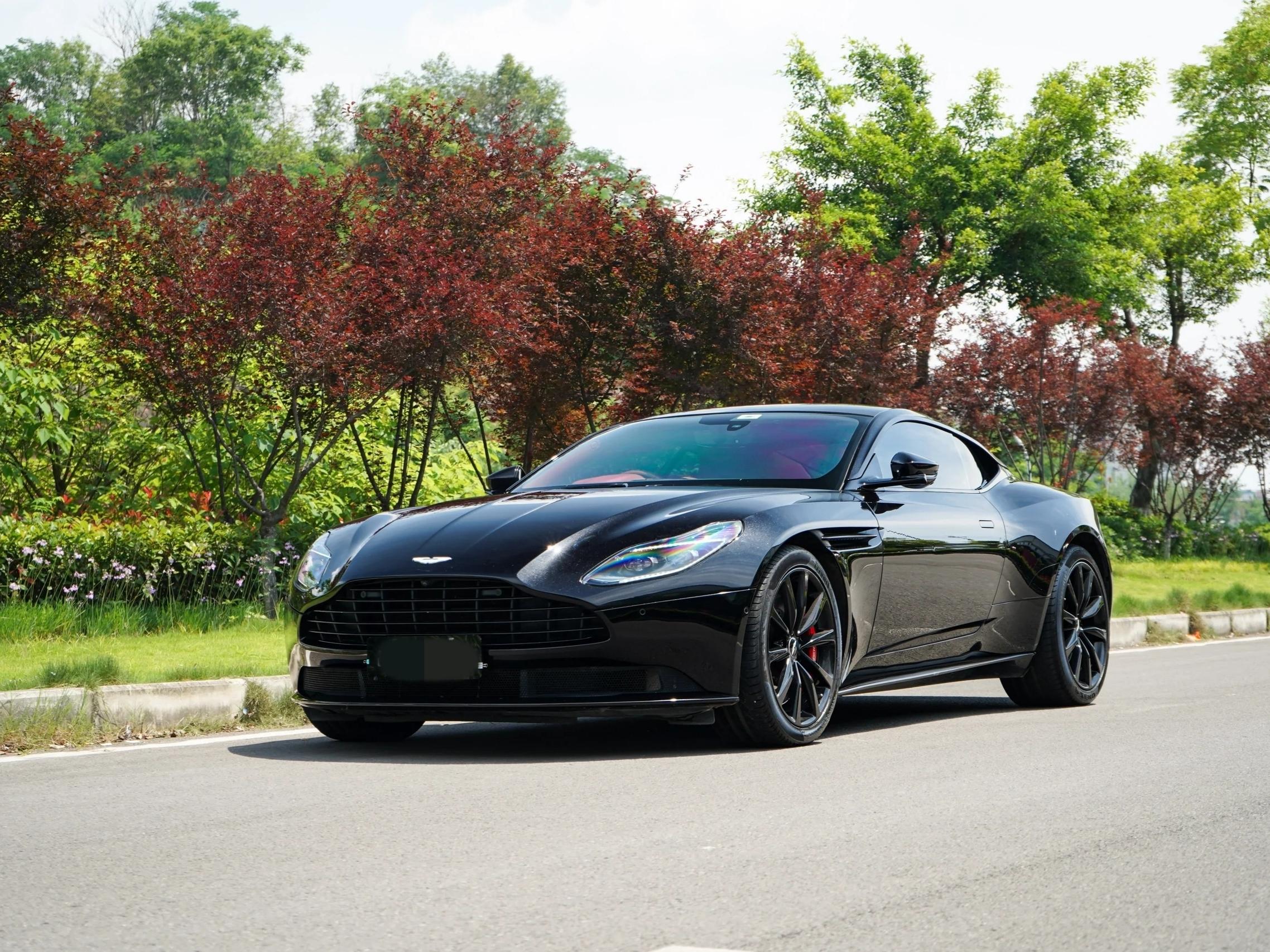 二手阿斯顿·马丁 DB11 黑色/红色 2019款 4.0T V8 Coupe