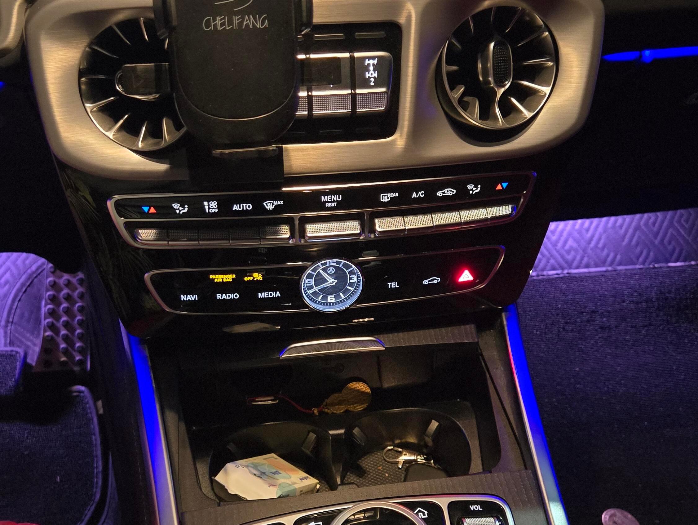 二手奔驰 奔驰G级 黑色/红色 2022款 G 500